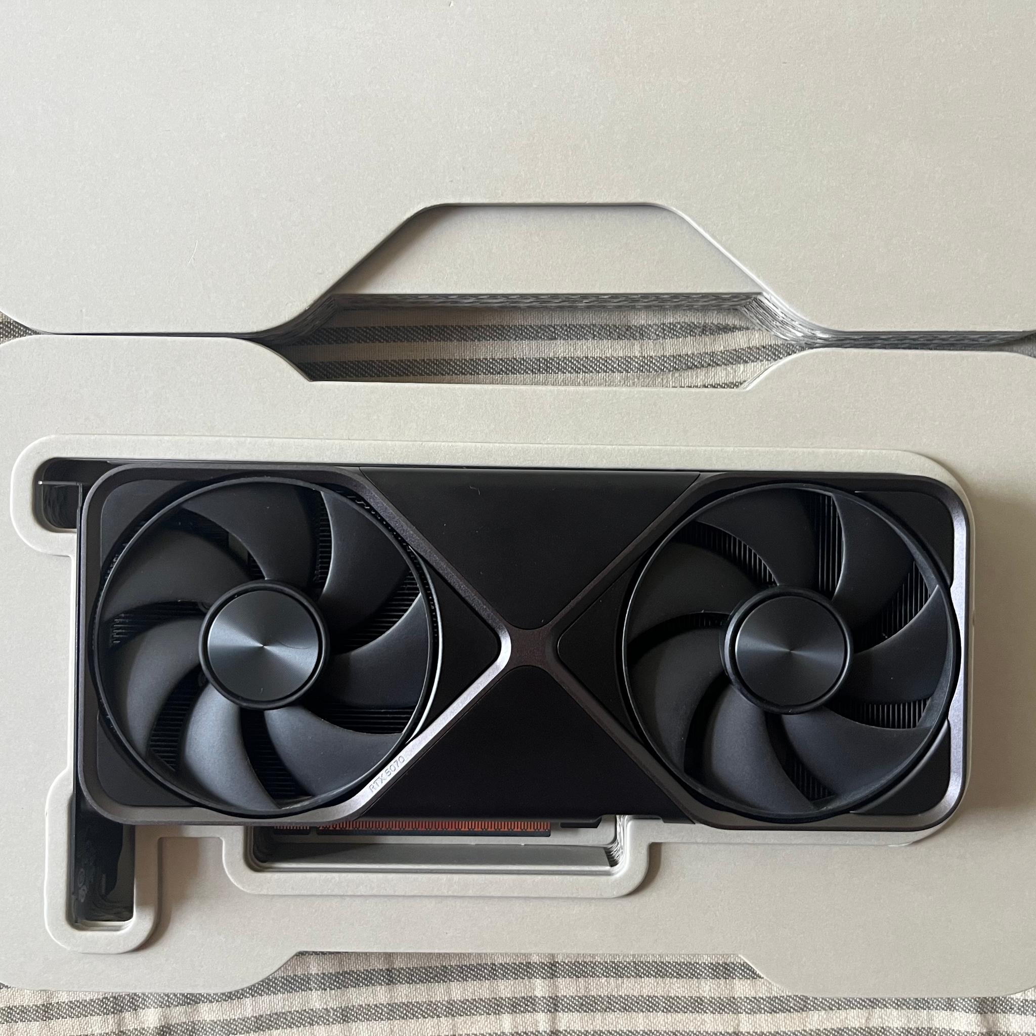 Used RTX 5070 Founder’s Edition 12GB GDDR7 with Original Packaging - Like New!