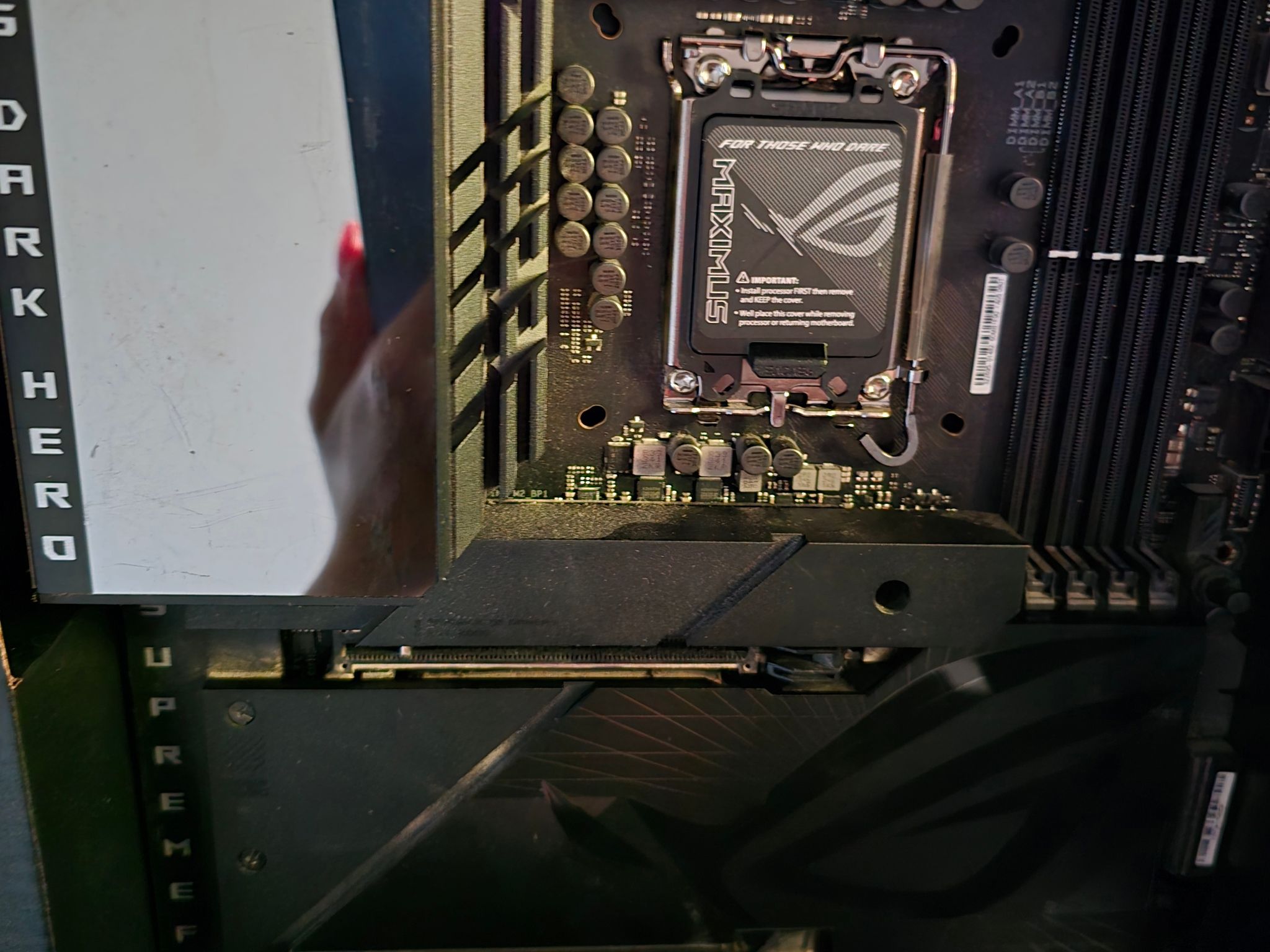ASUS ROG MAXIMUS Z790 DARK HERO