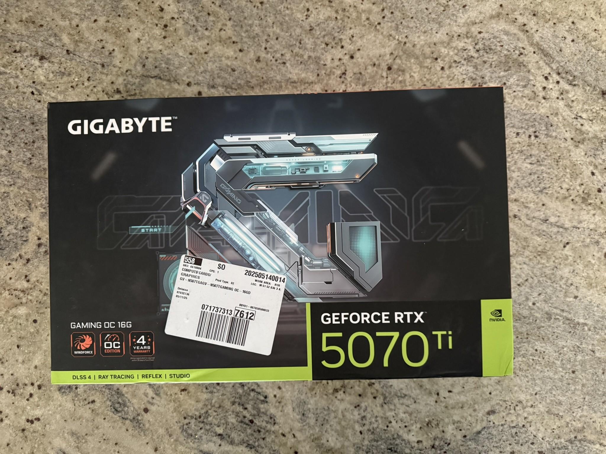 GeForce RTX 5070 Ti Lian Li Gaming PC - Ryzen 5 7600X3D, 32GB RAM, 1TB NVMe SSD