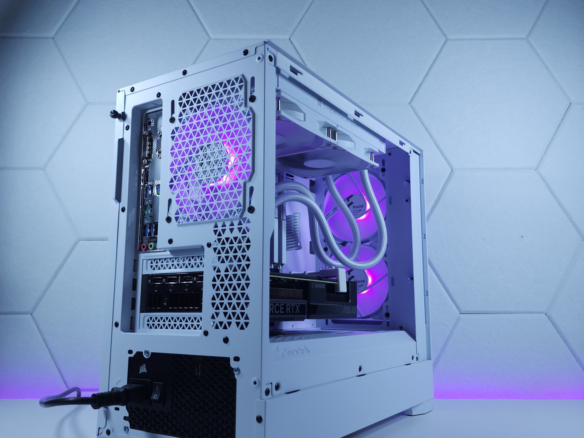 💜🤍1440p Gaming | RTX 4070 12GB | Ryzen 7 5700X | 32GB 3200MHz | 1TB M.2 NVMe SSD
