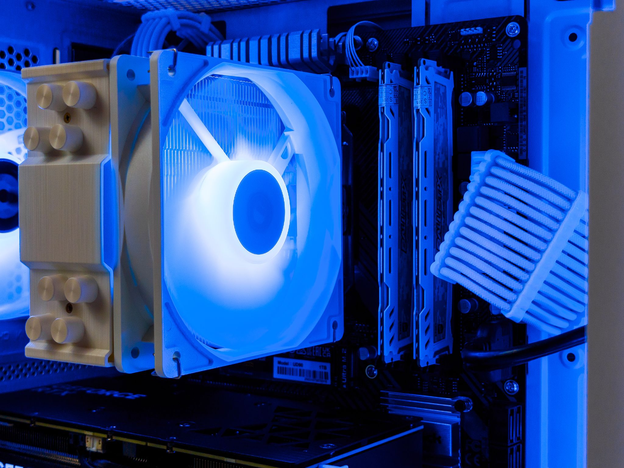 🤍🖤 RTX 4060 Ti / Ryzen 7 3700X / 16GB Gaming PC 🖤🤍