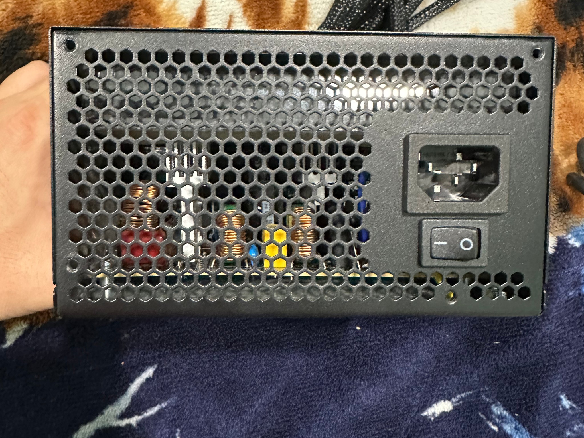 Apevia Prestige Series ATX-PR600W 600W 80 PLUS Gold ATX12V Power Supply