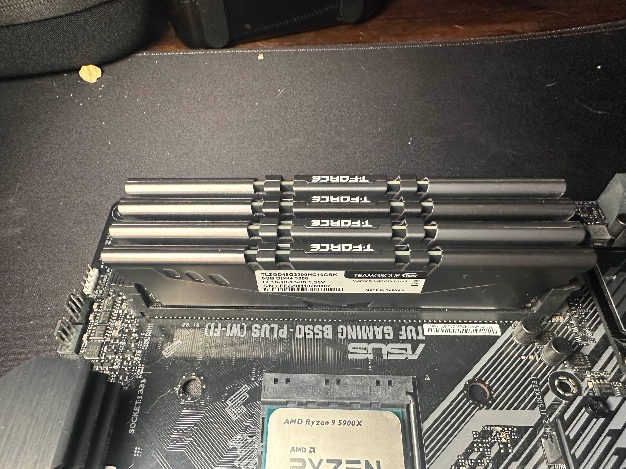 Bundle Pre-Owned ASUS TUF GAMING B550-PLUS WiFi, Ryzen 9 5900X, Team Group Vulcan Z 32 GB