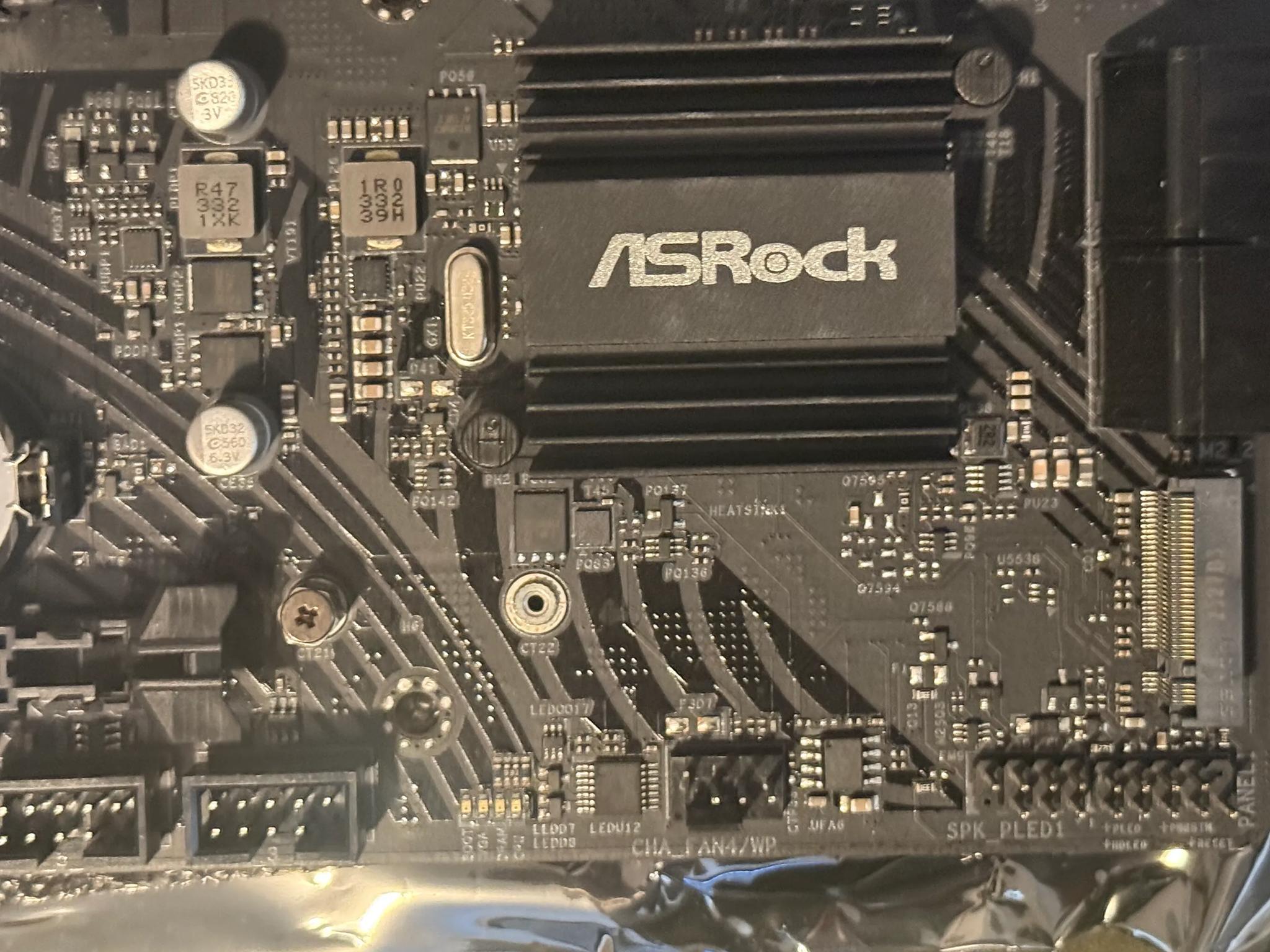 AMD Ryzen 7 5700X3D, ASRock B550M PG Riptide, Corsair 32GB 3600 CL16 DDR4