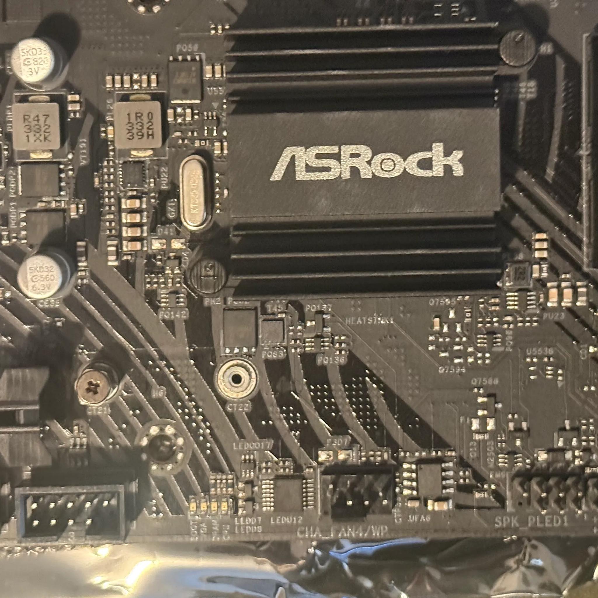 AMD Ryzen 7 5700X3D, ASRock B550M PG Riptide, Corsair 32GB 3600 CL16 DDR4