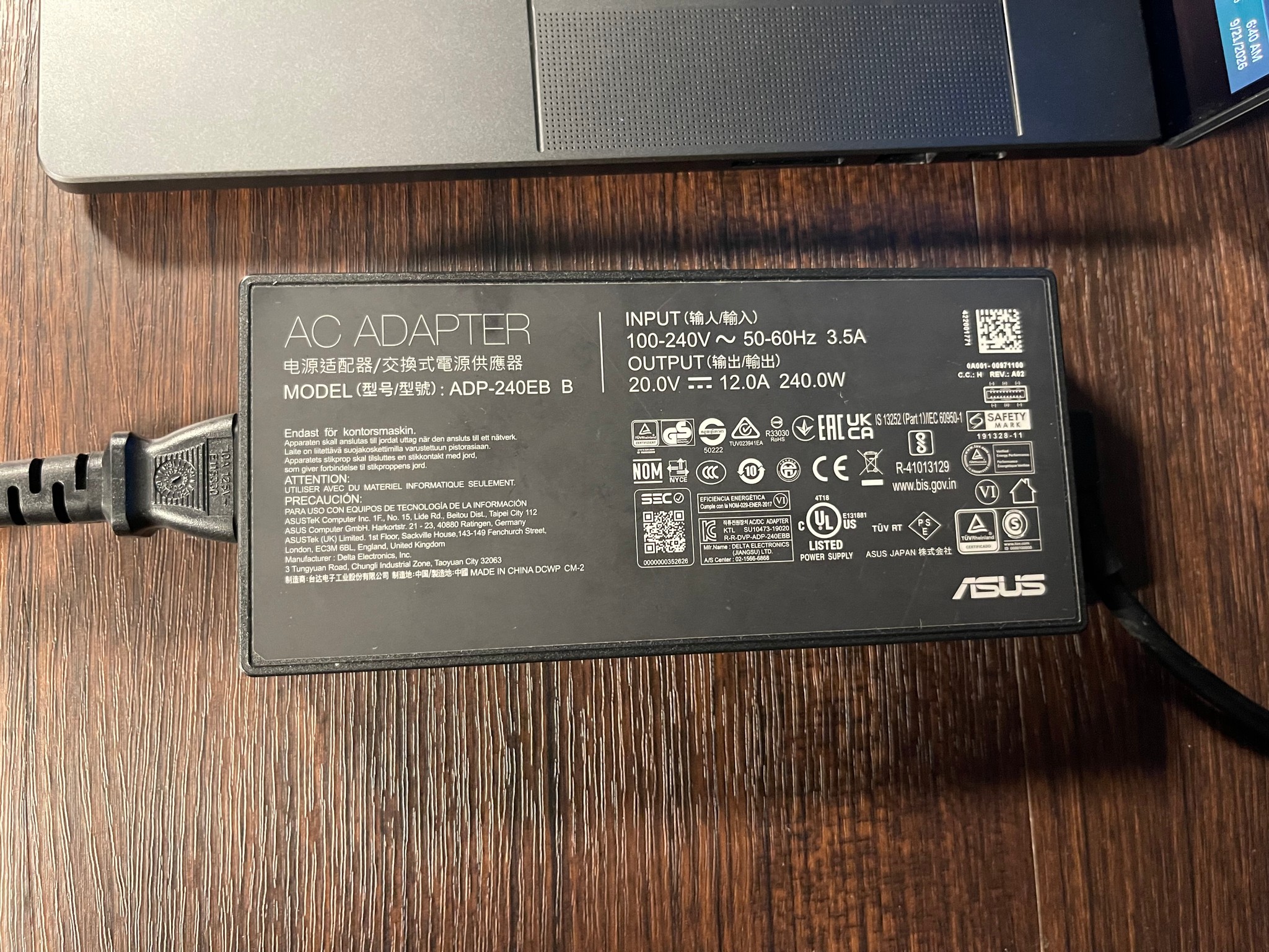 ROG Zephyrus G16 OLED/ RTX 4090/ Ultra 9 / 32Gb DDR5/ 2Tb.