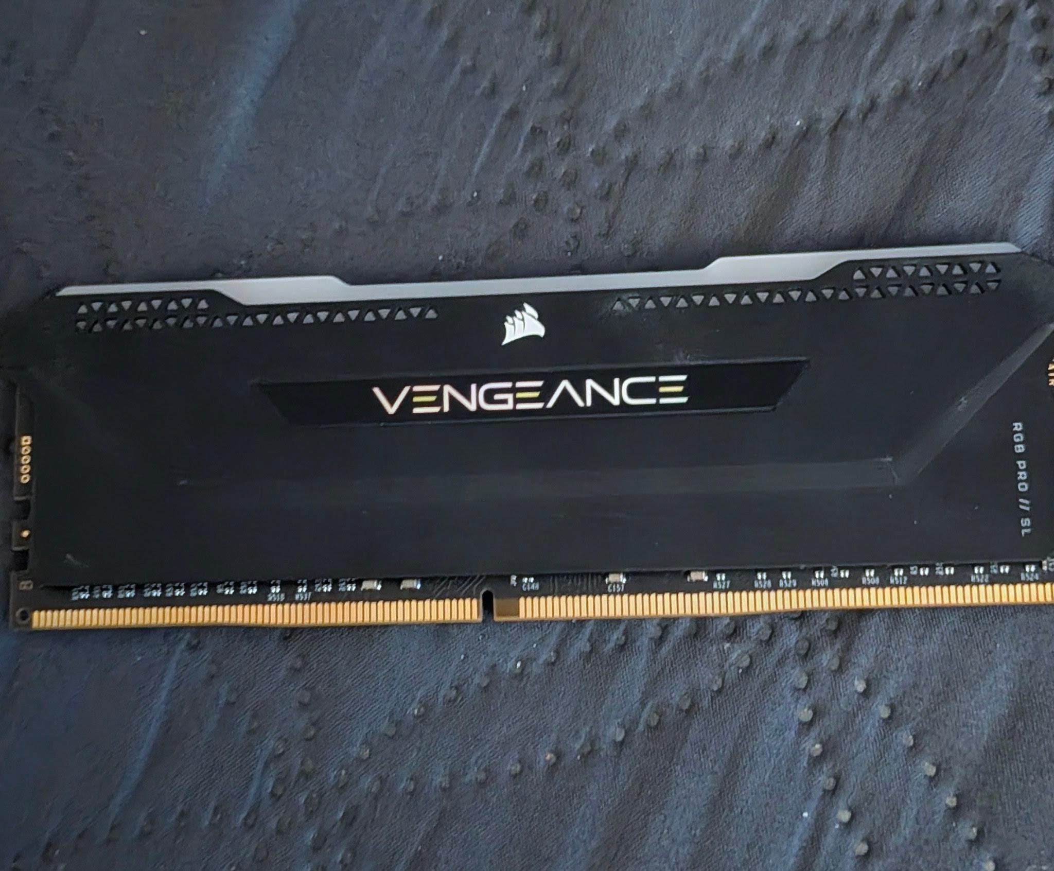 corsair vengeance ddr4 64 gb
