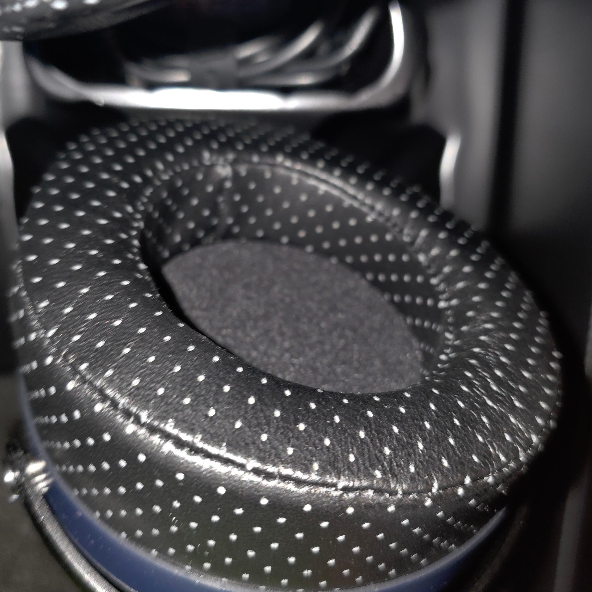 Dekoni x hifiman cobalt closed back headphones