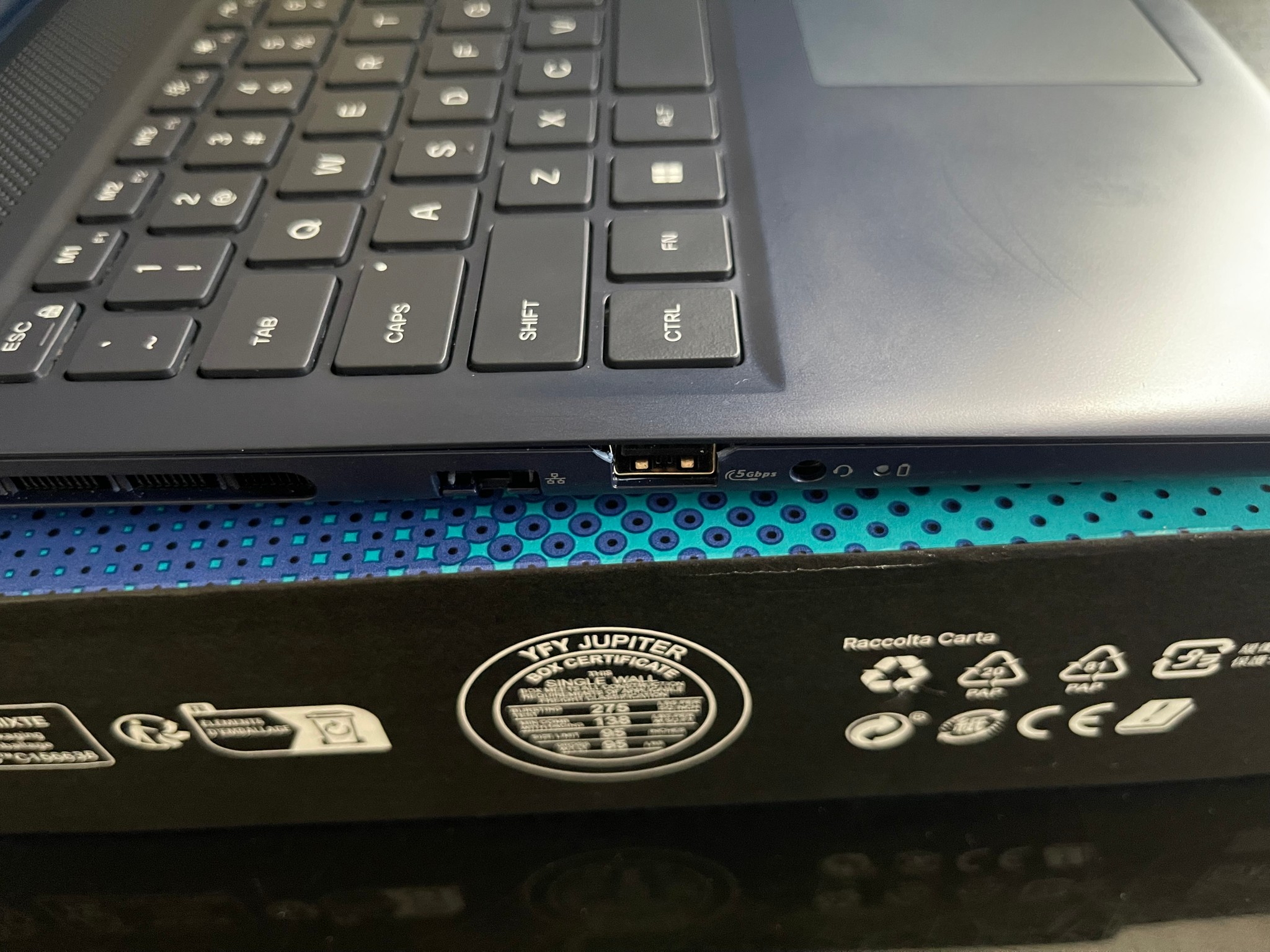🛸👽Alienware Aurora 16 Gaming laptop/ RTX 5060/ I7 240h/ 16gb DDR5/ 1Tb. READ