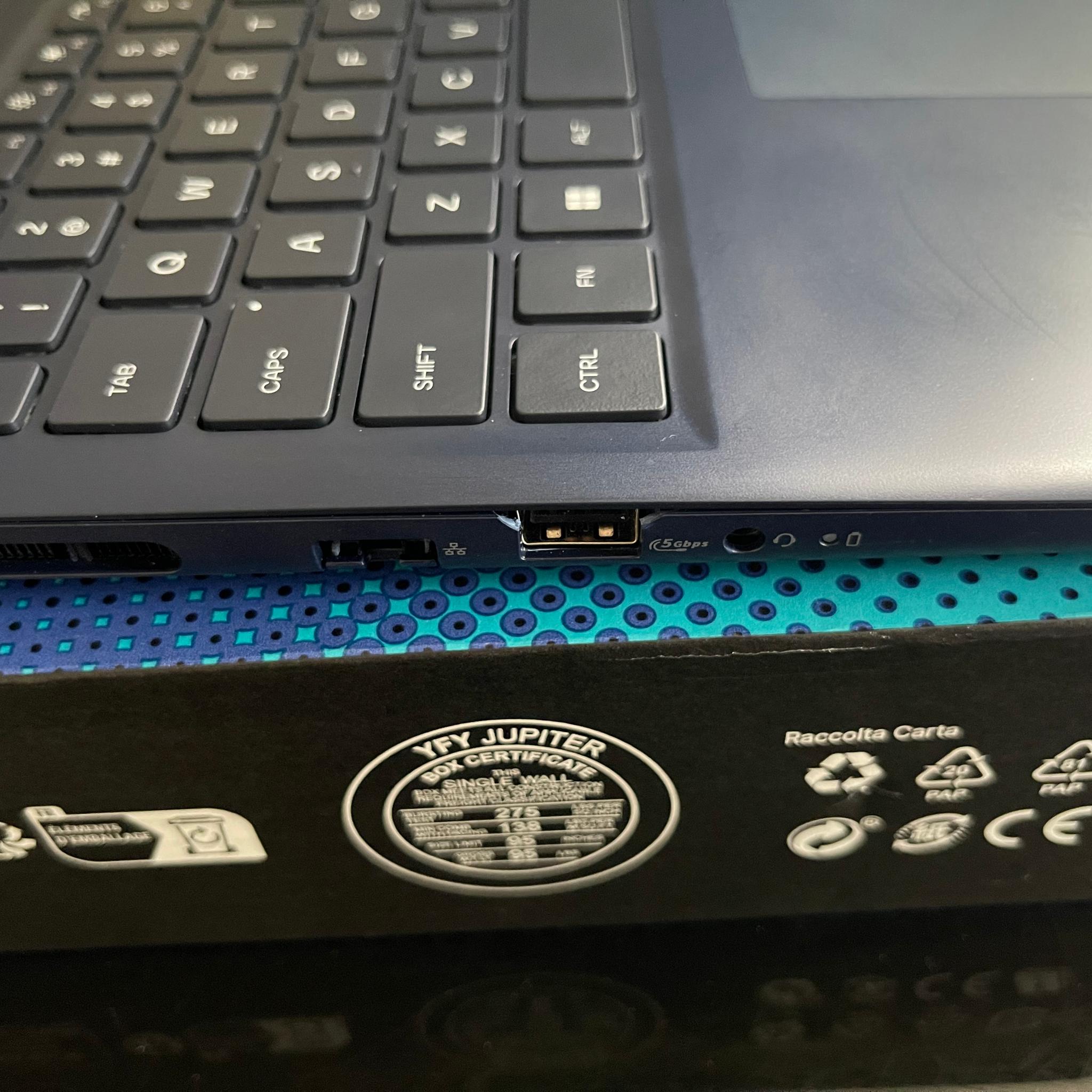 🛸👽Alienware Aurora 16 Gaming laptop/ RTX 5060/ I7 240h/ 16gb DDR5/ 1Tb. READ