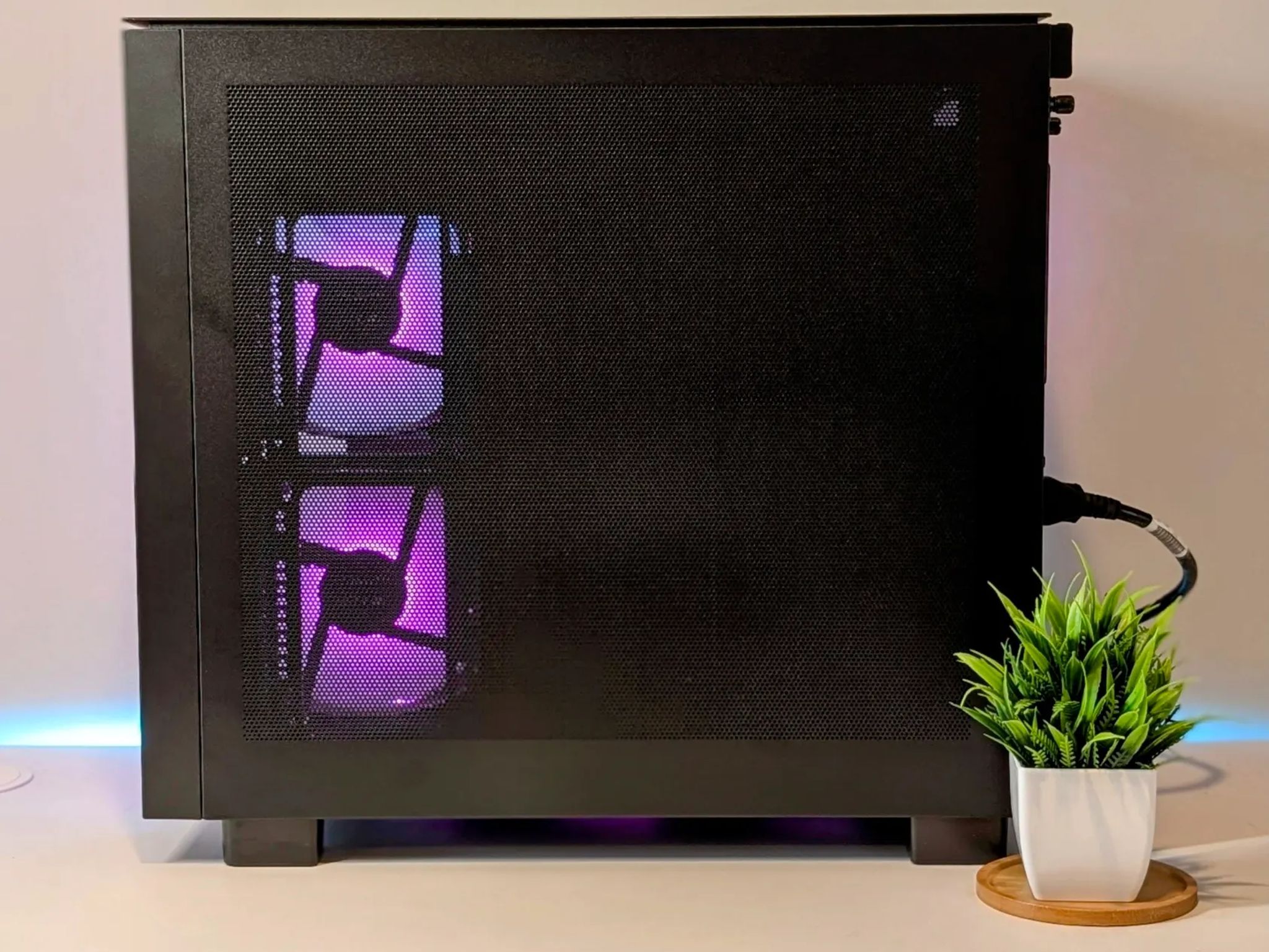 AMD BEAST | RX 7700XT | AMD RYZEN 9600X | 1TB NVME SSD | 32GB DDR5 6000MT/S | ARGB | WATER COOLED