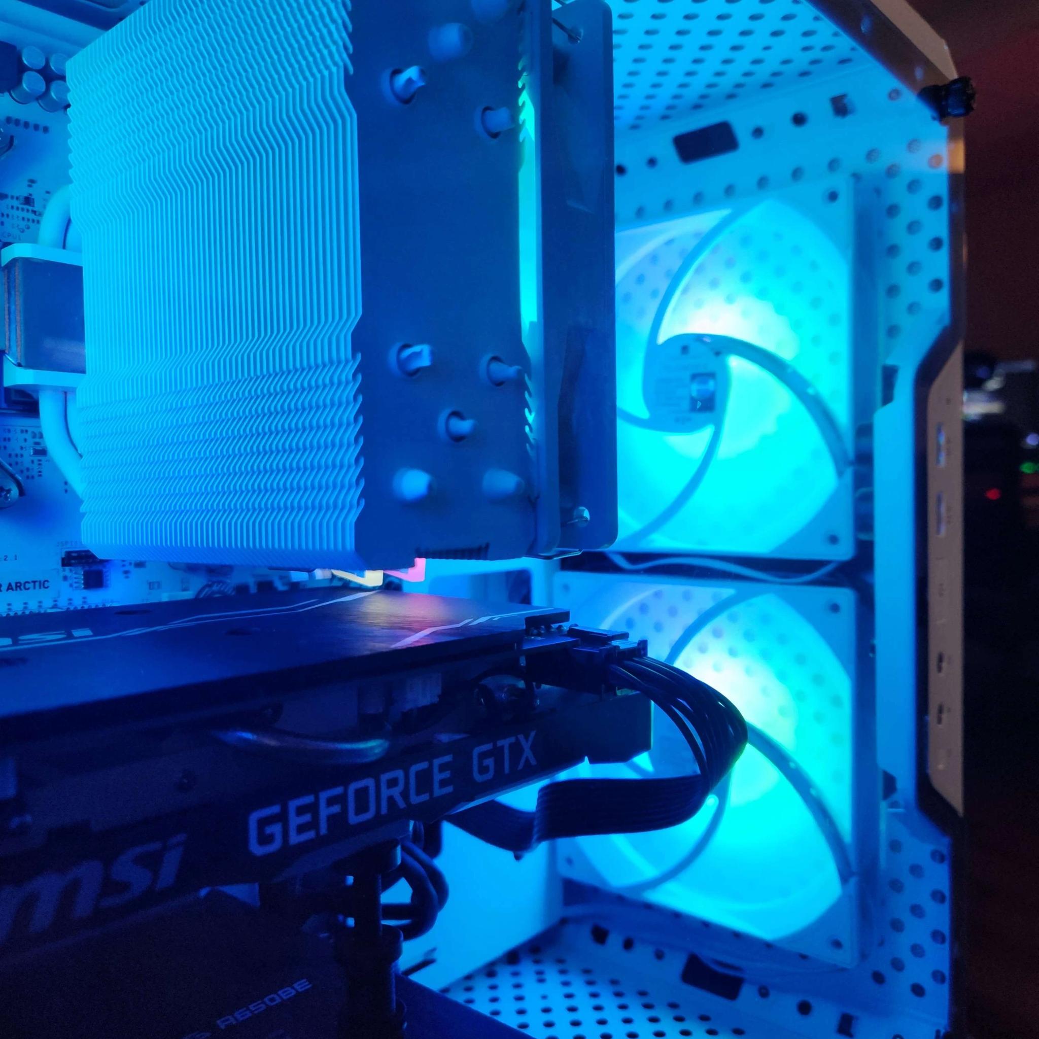 GTX 1660 Super | Ryzen 7 2700X | 16GB RAM | 1TB M.2 | RGB | Windows 11