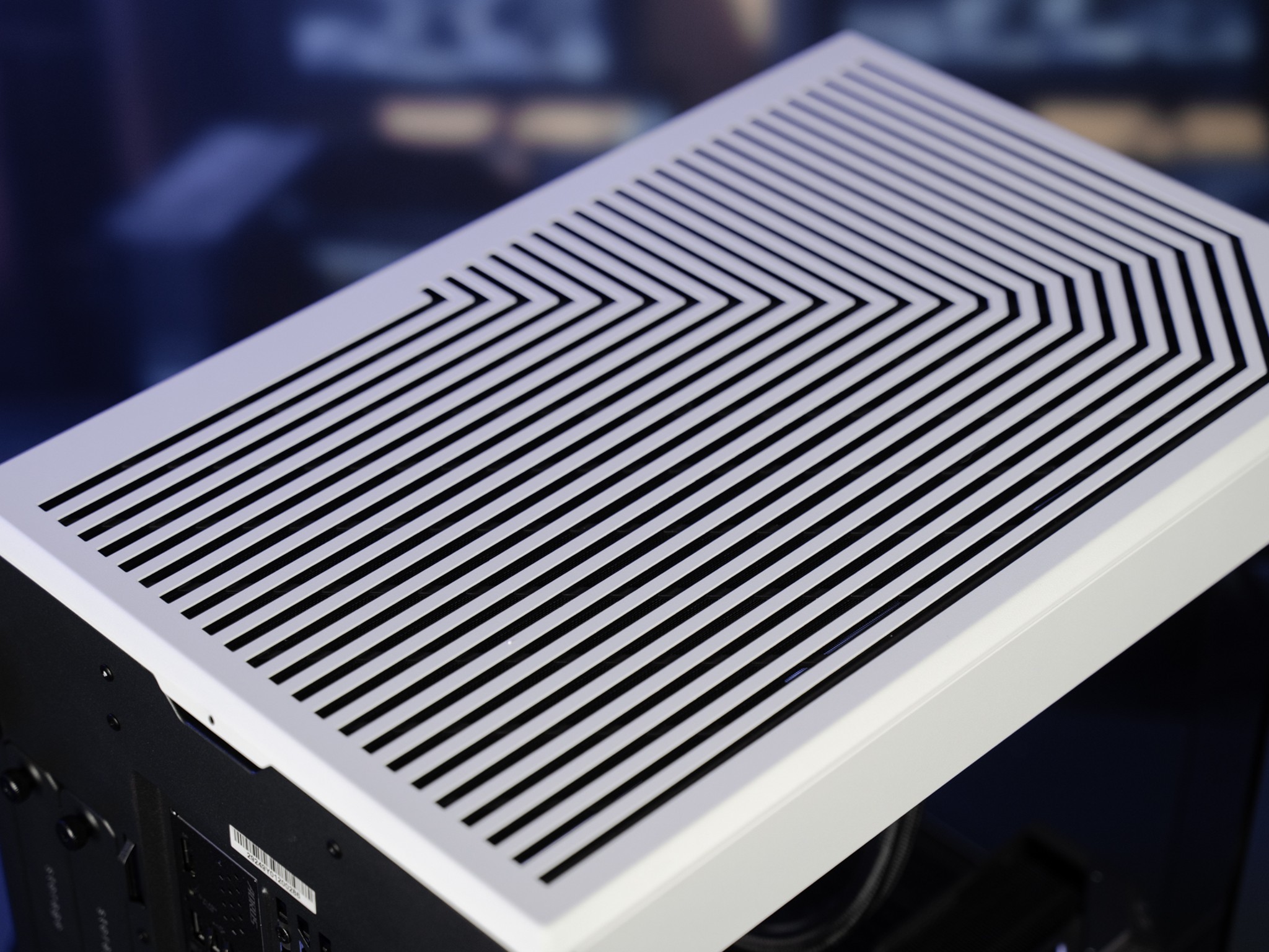 “Optimo” RTX 5080 Ryzen 7 9800X3D 32GB 2TB Windows 11 Workstation Gaming PC