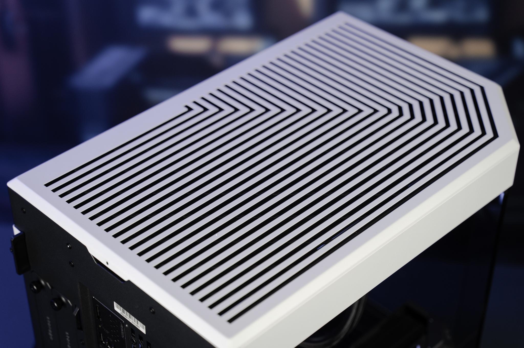 “Optimo” RTX 5080 Ryzen 7 9800X3D 32GB 2TB Windows 11 Workstation Gaming PC