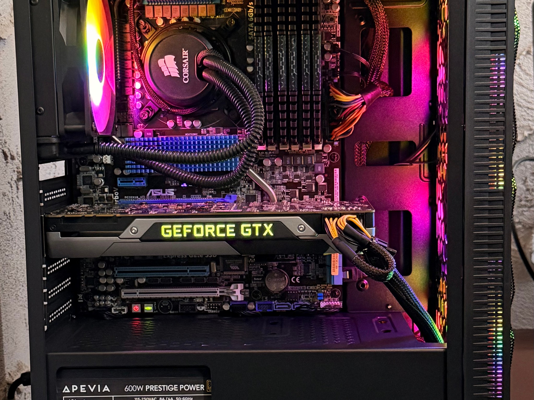 GTX 770 + i7 + 24gb RAM + 500gb SSD | Gaming PC