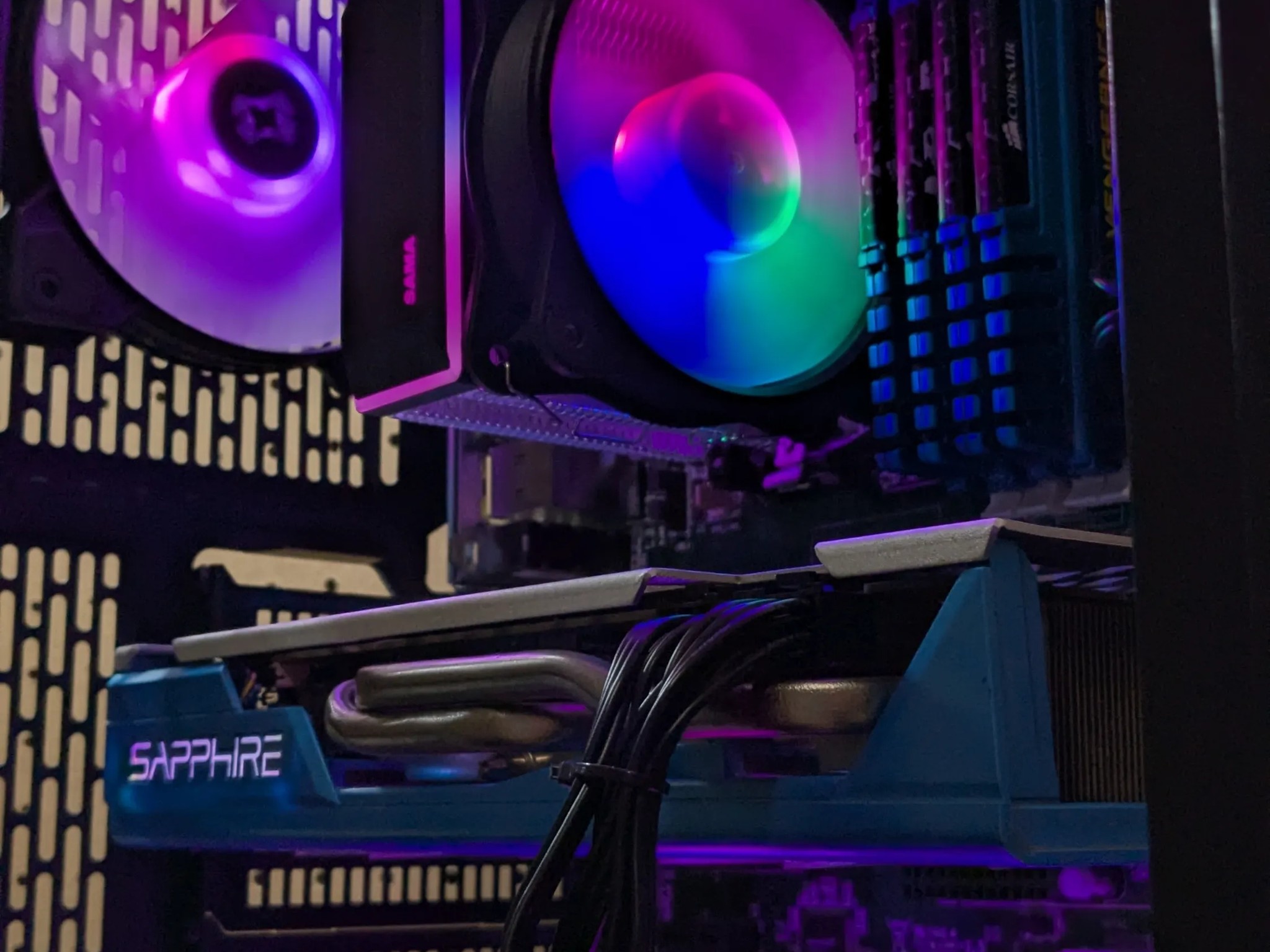 Cyan Obelisk | Marvel Rivals Ready | i7-4790, 16GB RAM, RX 580 8GB, 500GB SSD, Win10, RGB, Wifi