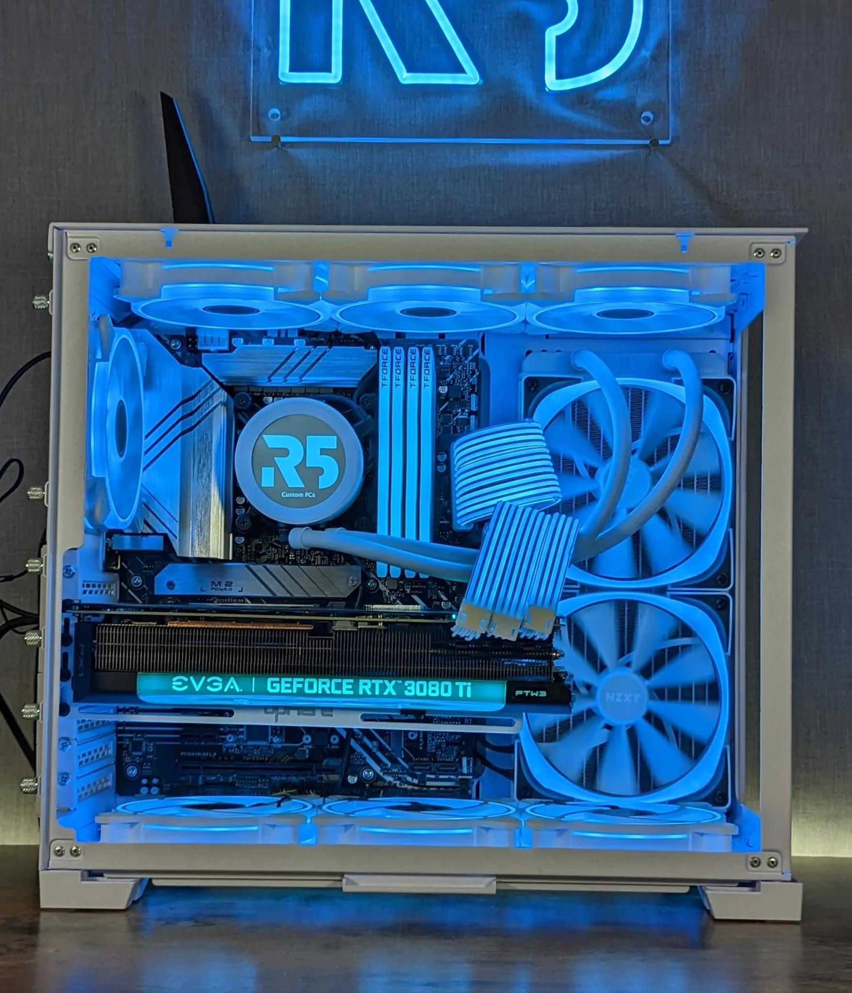 RTX 3080ti 12GB // i9 12900KF // 32GB 3600Mhz DDR4 // 2TB Gen4 NVMe // WiFi
