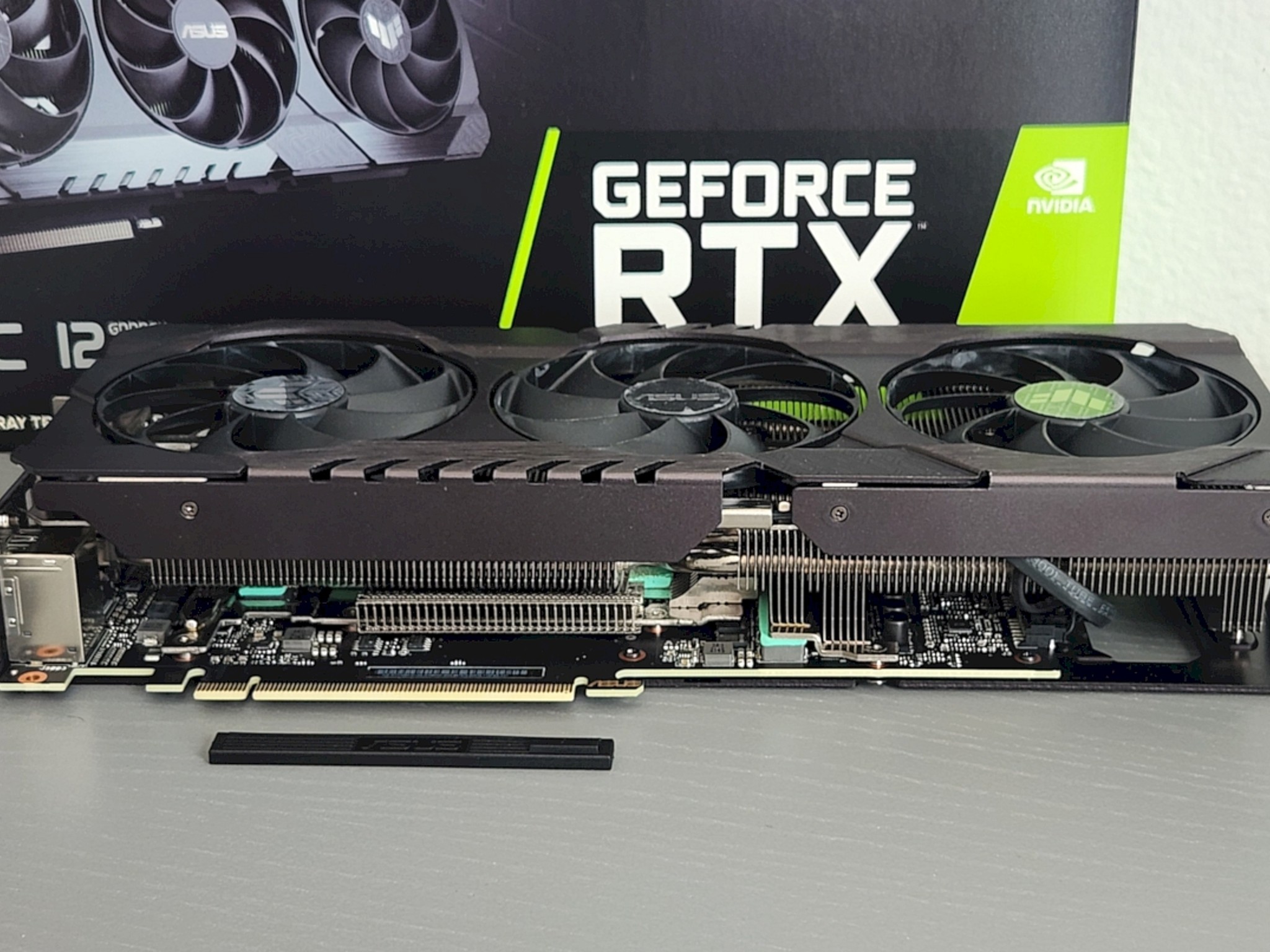 ASUS TUF Gaming GeForce RTX 3080 OC Edition 12GB LHR w/Kritical Pads