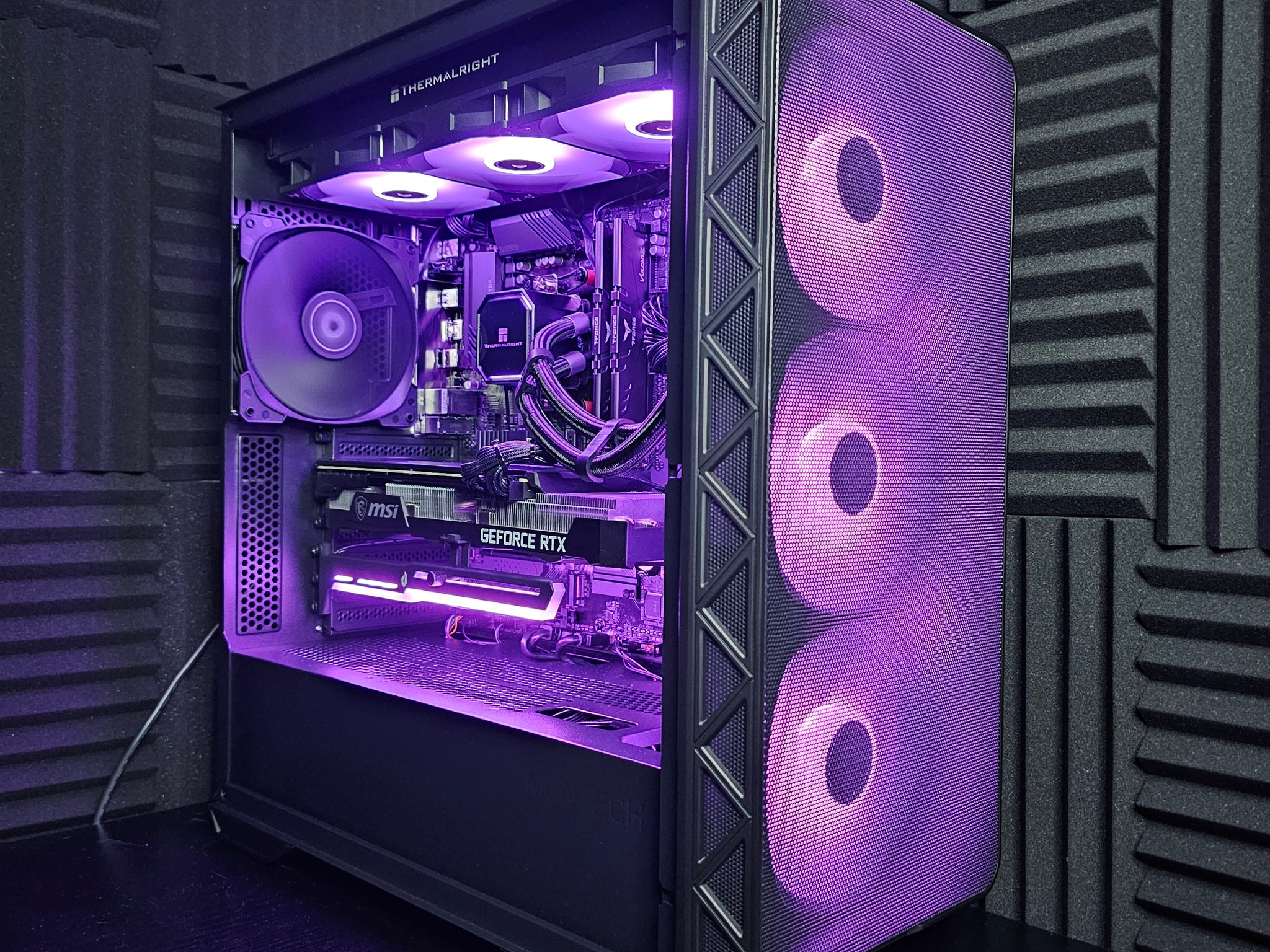 903 Lightup! Ryzen 7 3700X | RTX 3070 | 16GB DDR4 | 1TB SSD | Windows 11 | Gaming PC