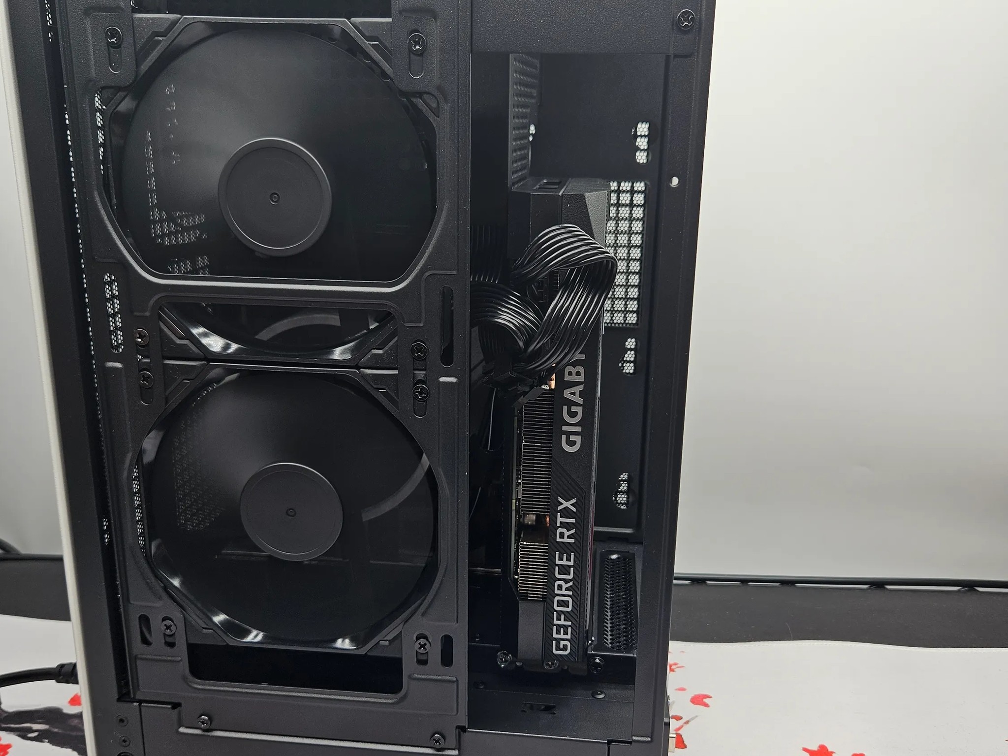 Small Form Factor SALE Ryzen 5 5500 / 16GB DDR4 / 1TB SSD / RTX 3060