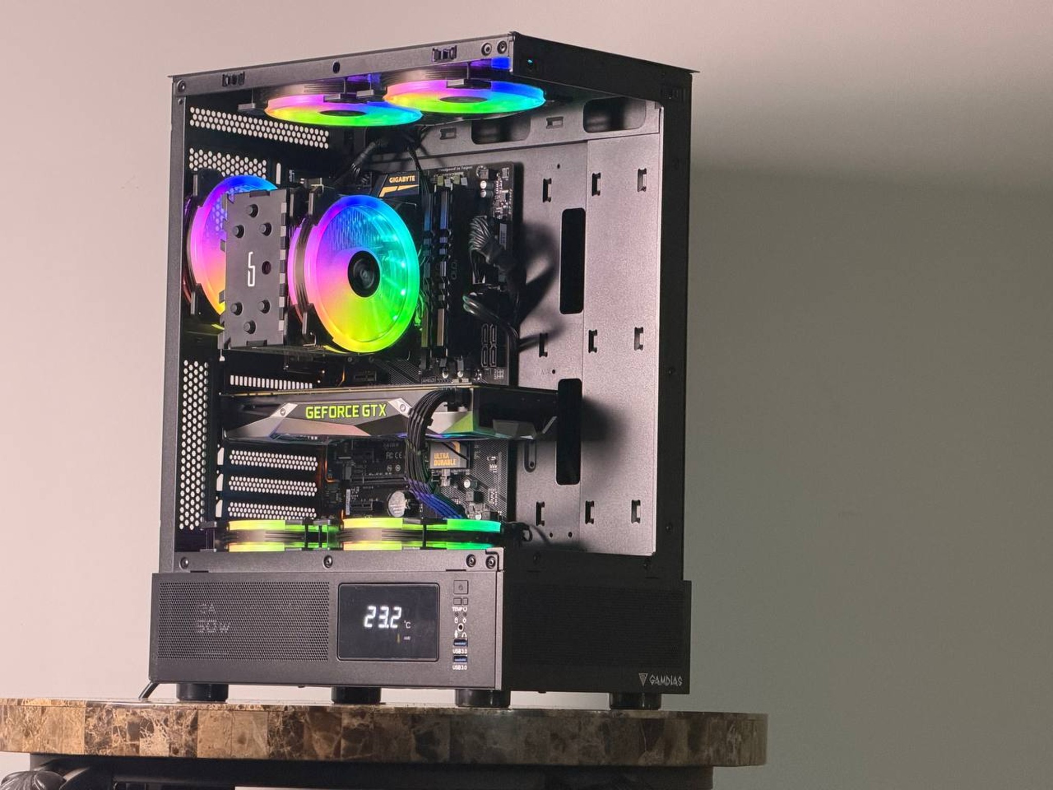 FREE SHIPPING 🖤🌈 Black RGB Gaming PC | GTX 1070 | Intel Core i7