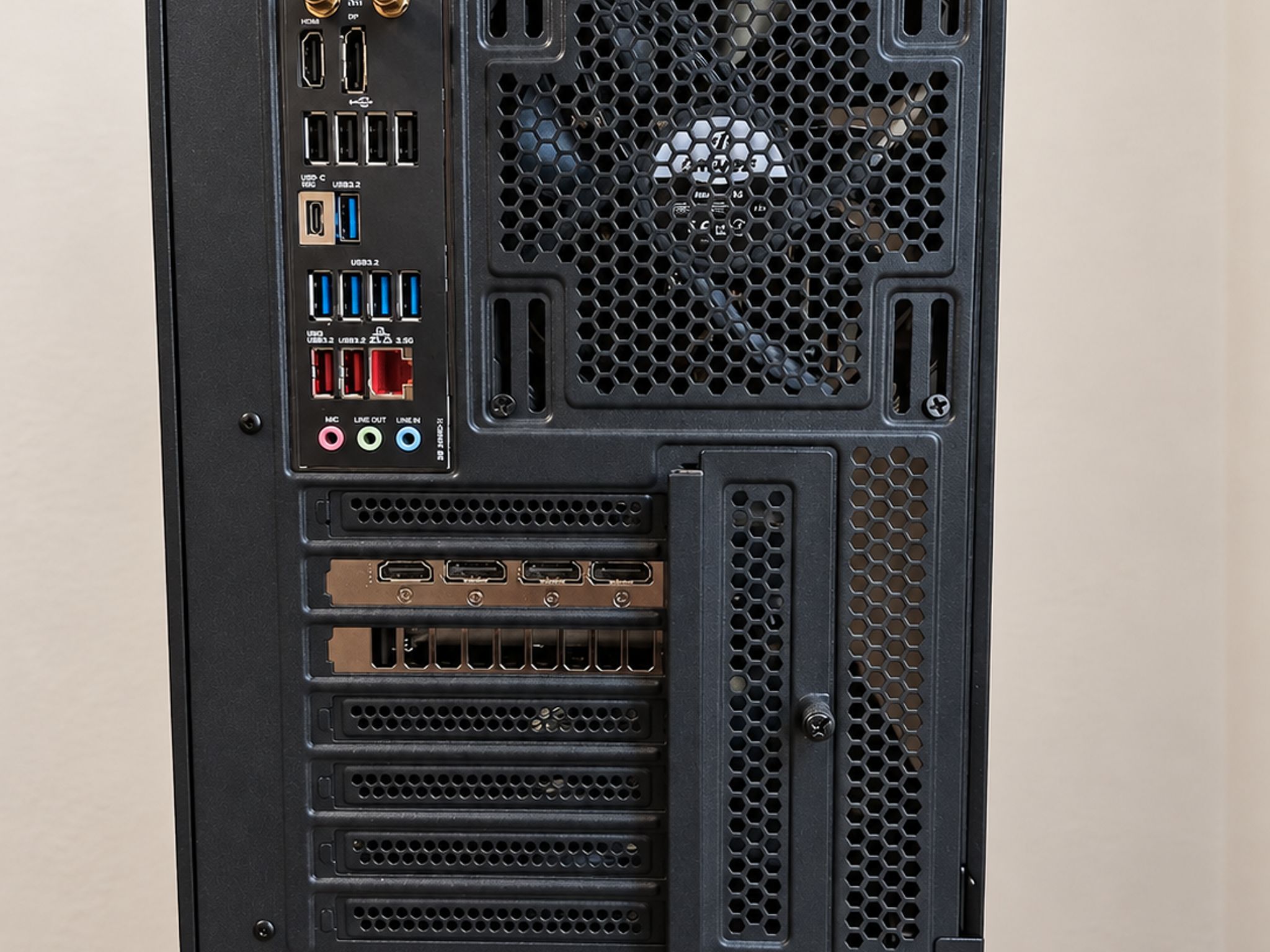 GeForce RTX 5070 Custom Gaming PC - Ryzen 5 9600X | 32GB RAM DDR5 | 1TB NVMe SSD