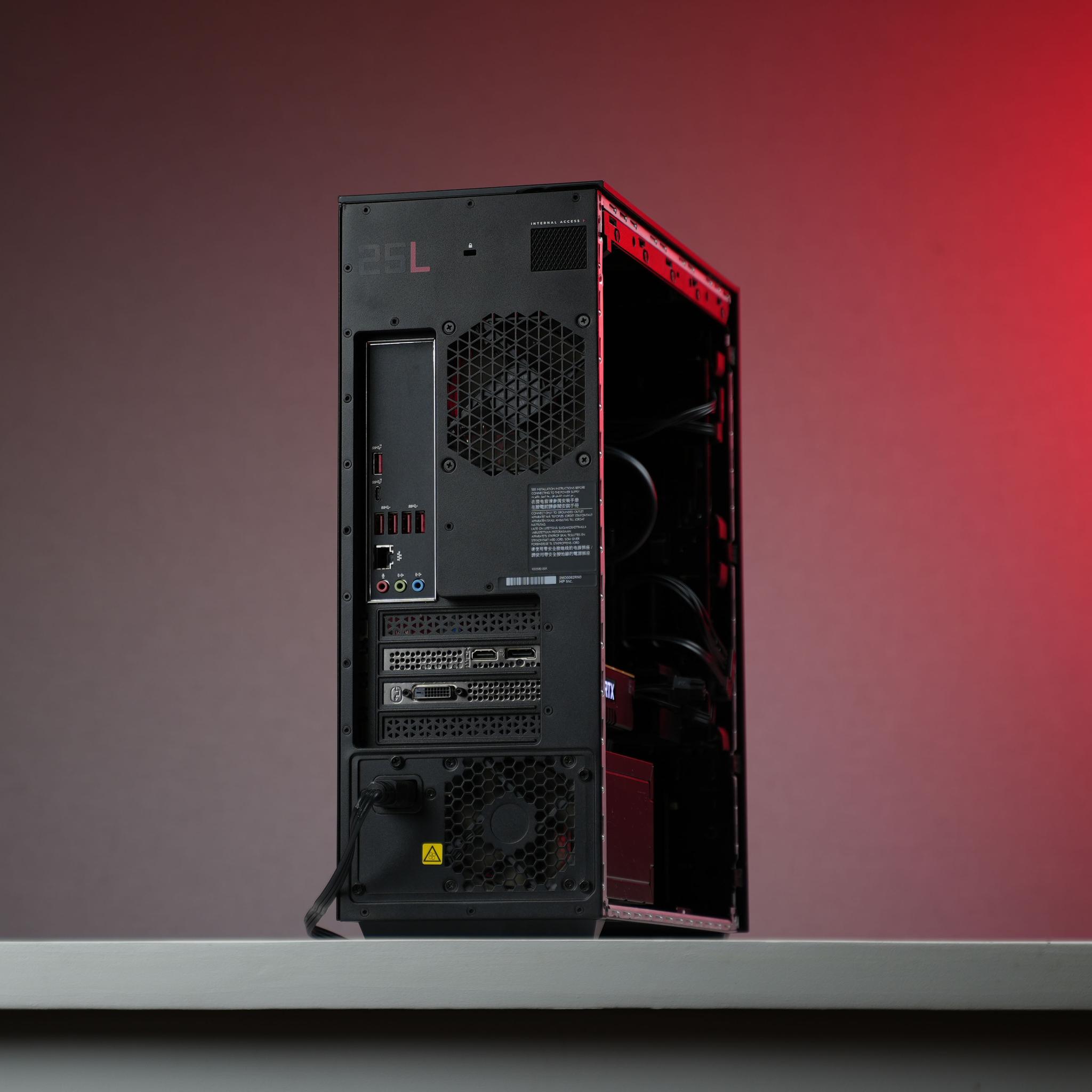 \ LF-00 / RTX 2060 Super Ryzen 7 3700X 16GB 1.3TB Windows 11 Gaming PC Powerhouse
