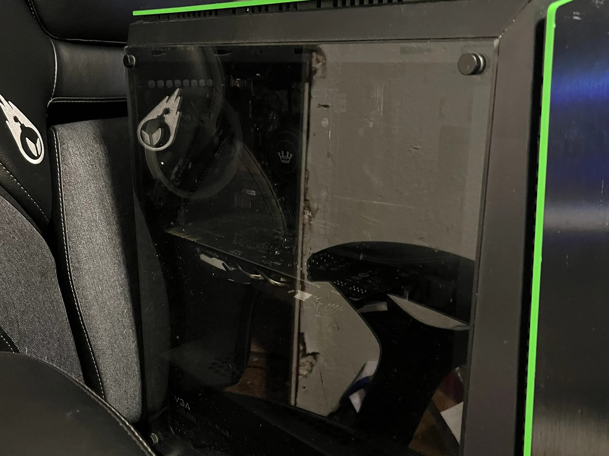 Gaming PC MSI GTX 1080 Intel i7 8700k Black and Green Full Tower 