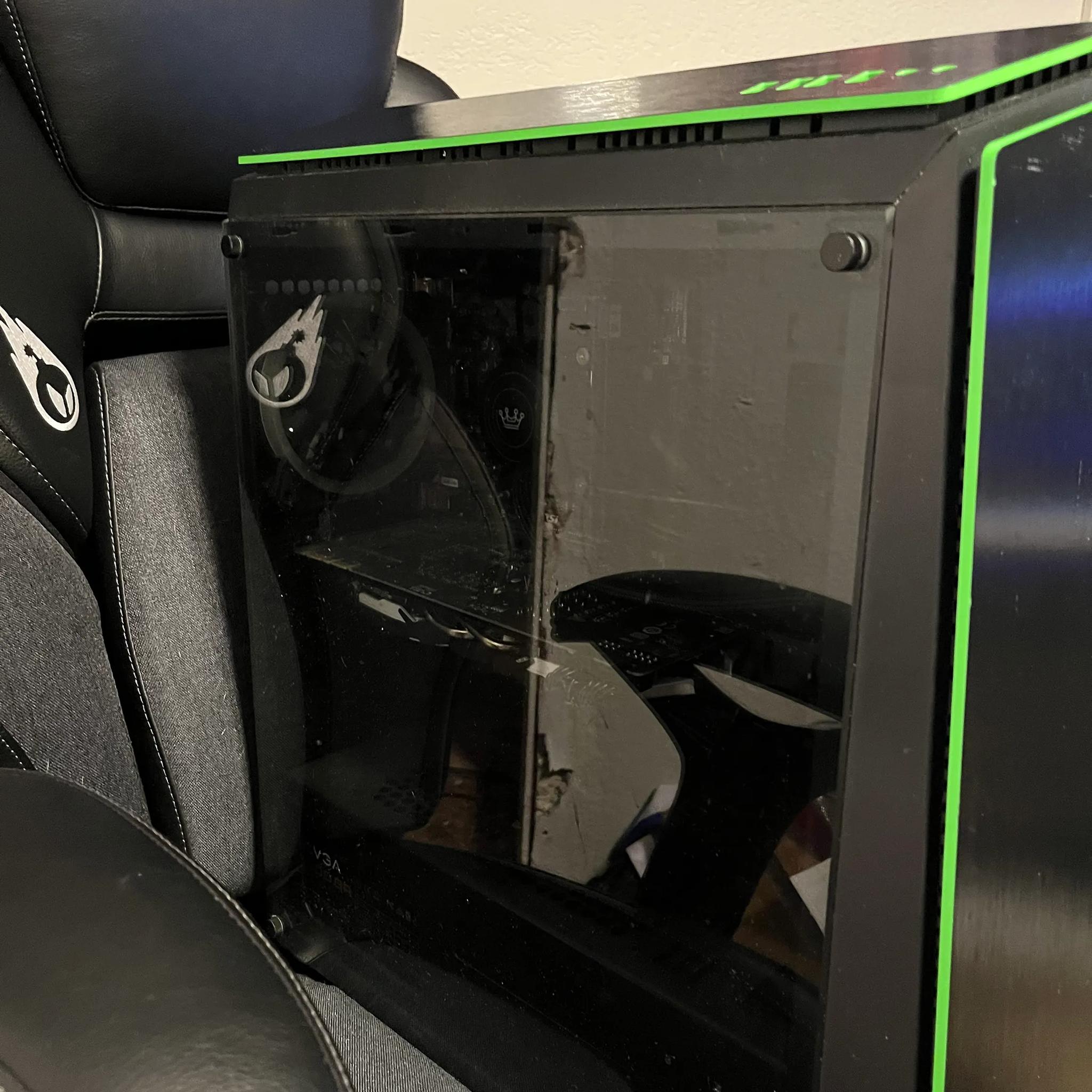 Gaming PC MSI GTX 1080 Intel i7 8700k Black and Green Full Tower 