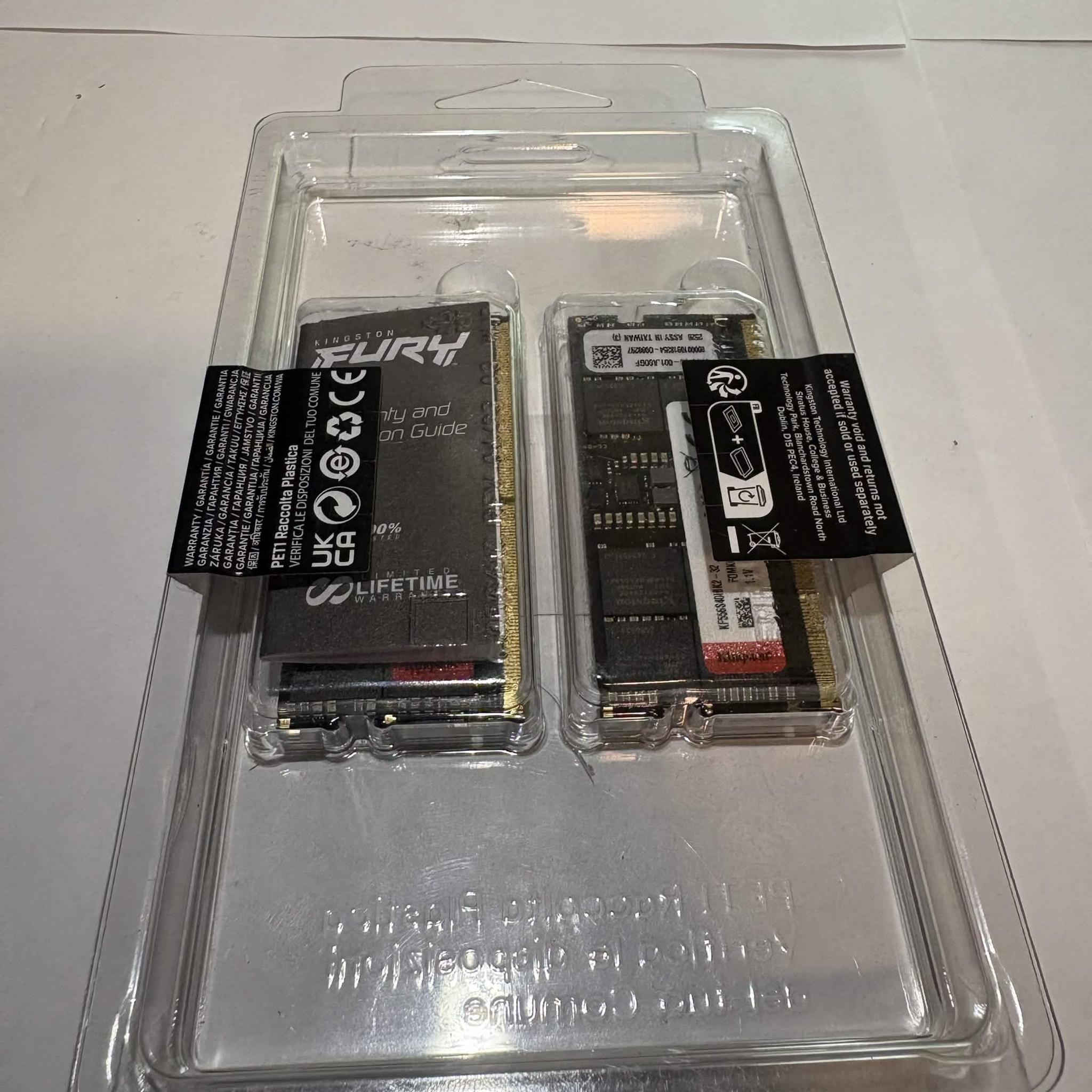 Kingston Fury 32GB (2x16GB) DDR5 5600MHz CL40 RAM Kit