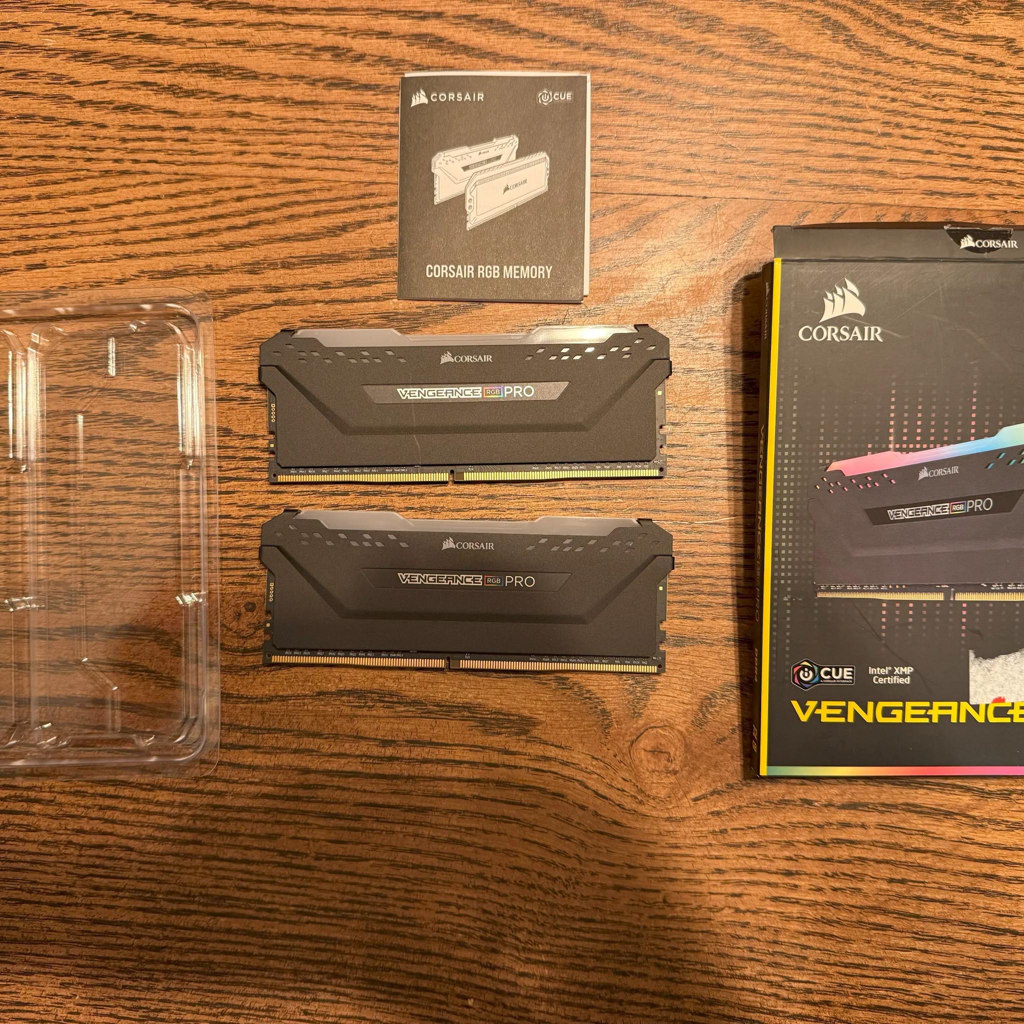 Corsair Vengance RGB PRO 2x16GB 3200Mhz DDR4