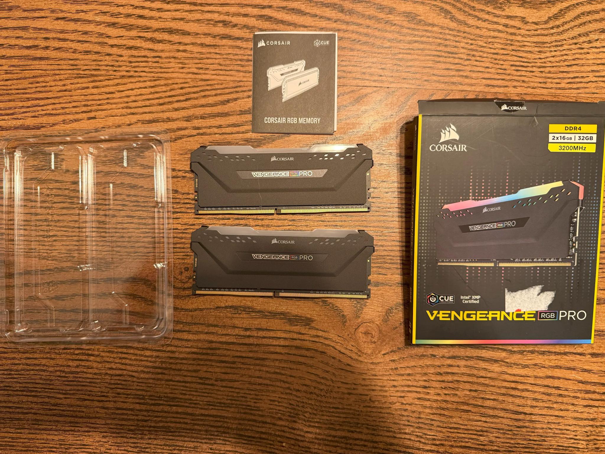 Corsair Vengance RGB PRO 2x16GB 3200Mhz DDR4
