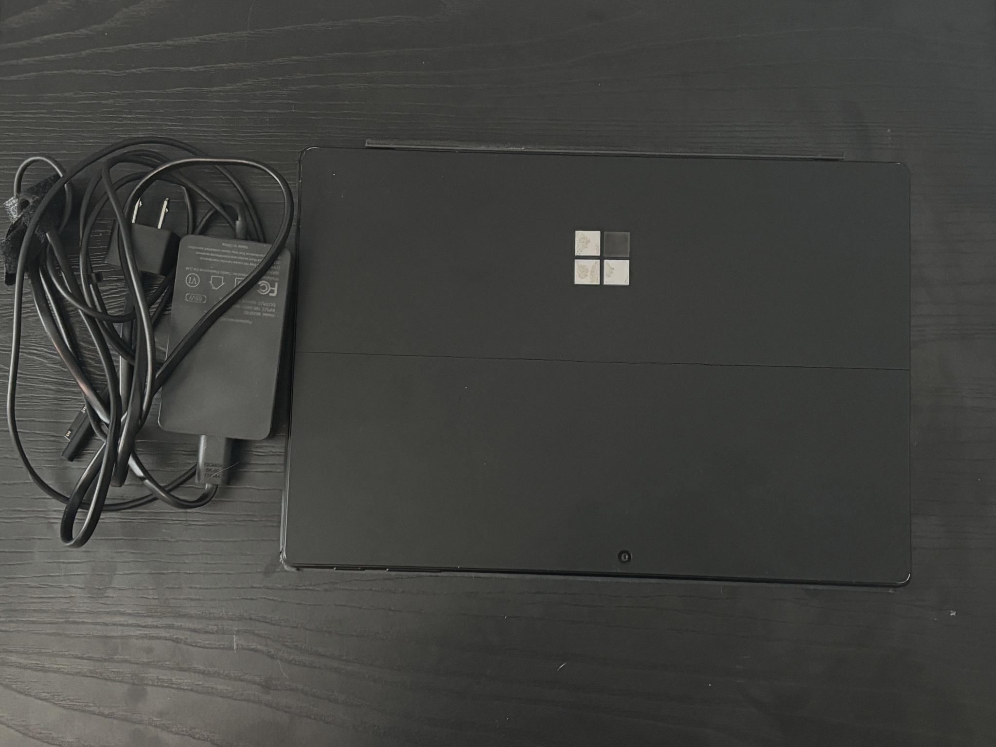 Microsoft Surface Pro 7 | i5 10th Gen | 8GB RAM | 256GB SSD