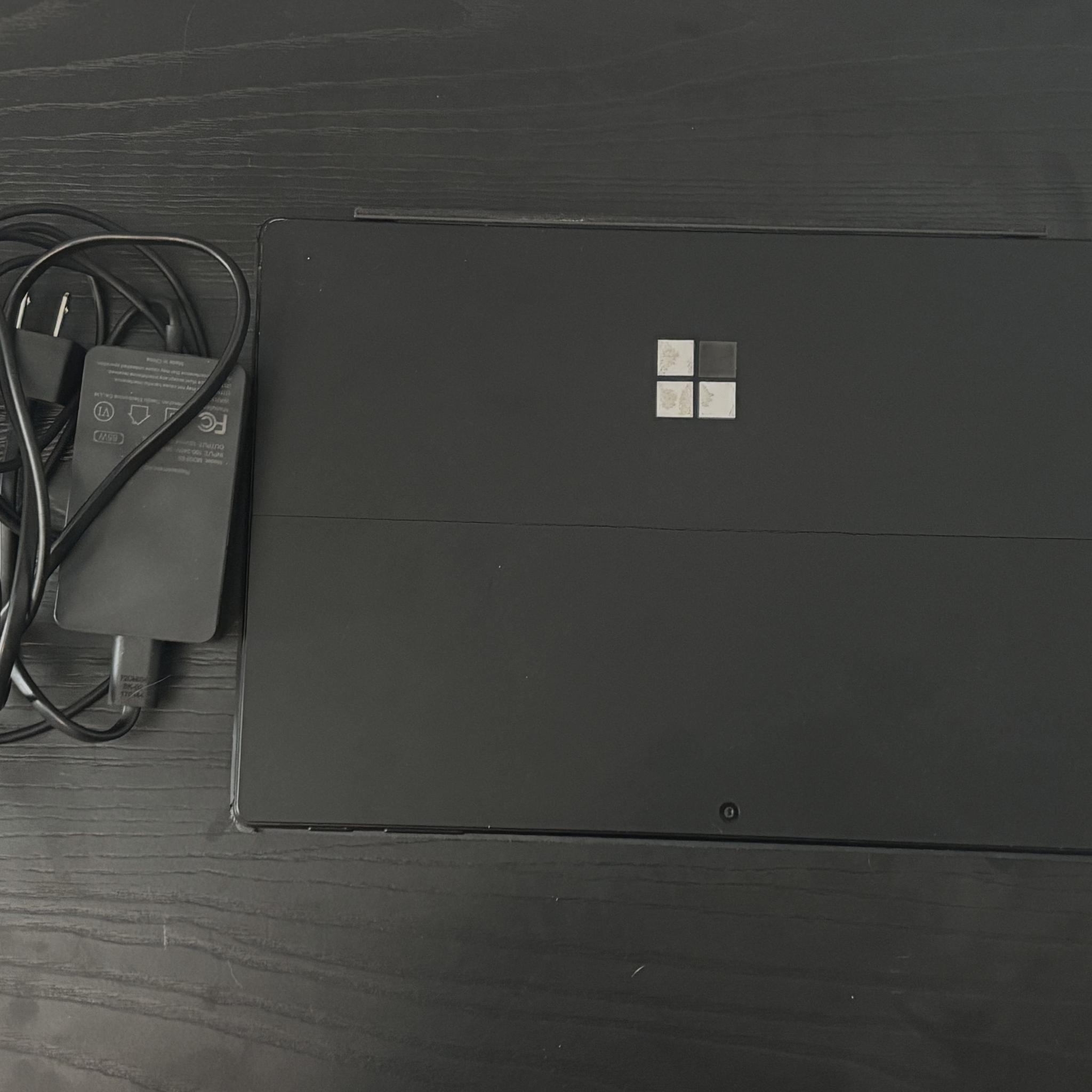Microsoft Surface Pro 7 | i5 10th Gen | 8GB RAM | 256GB SSD