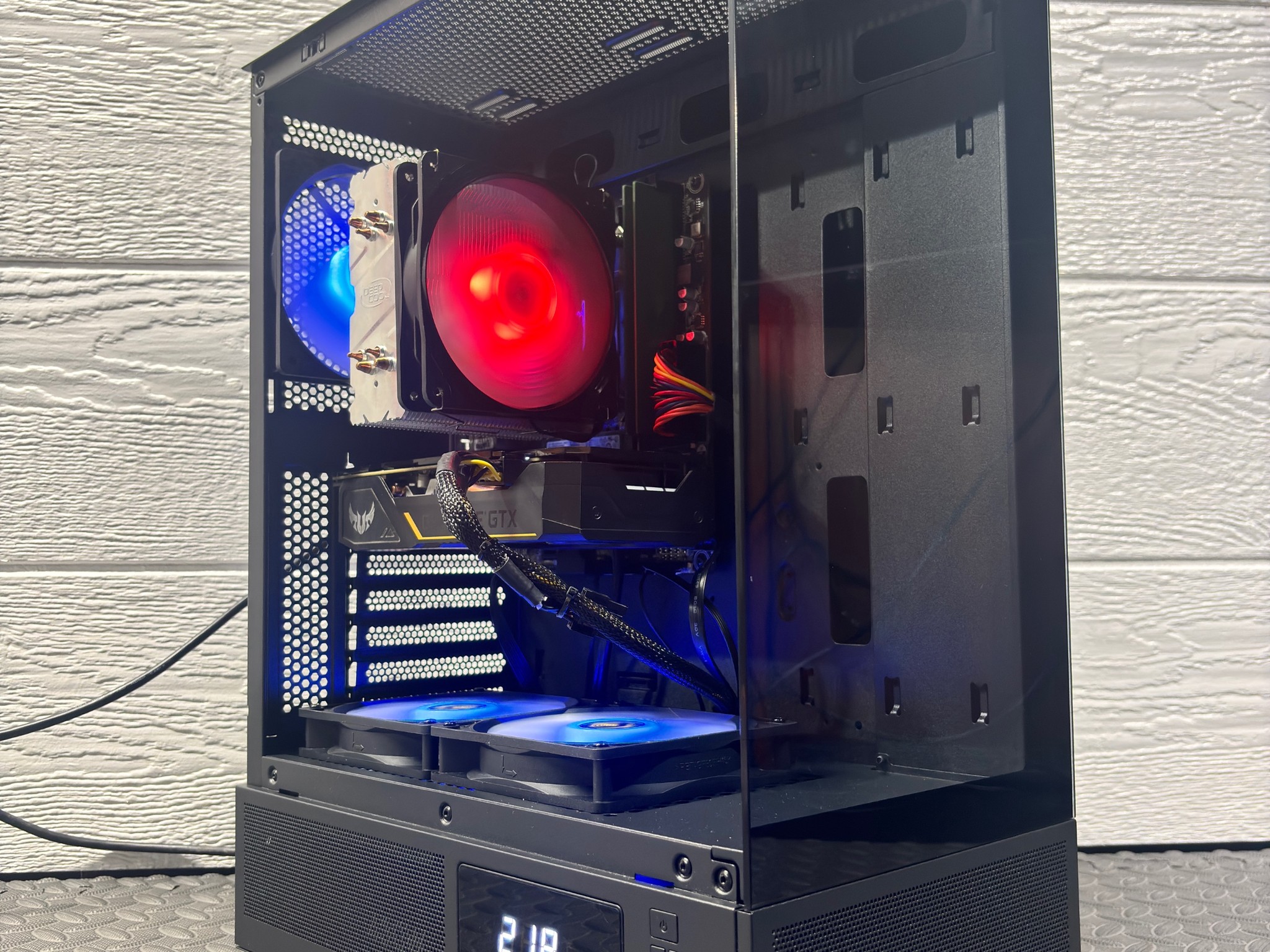 Gaming PC — Ryzen 5 1600 • GTX 1660 Super • 16GB RAM • SSD + 2TB Storage