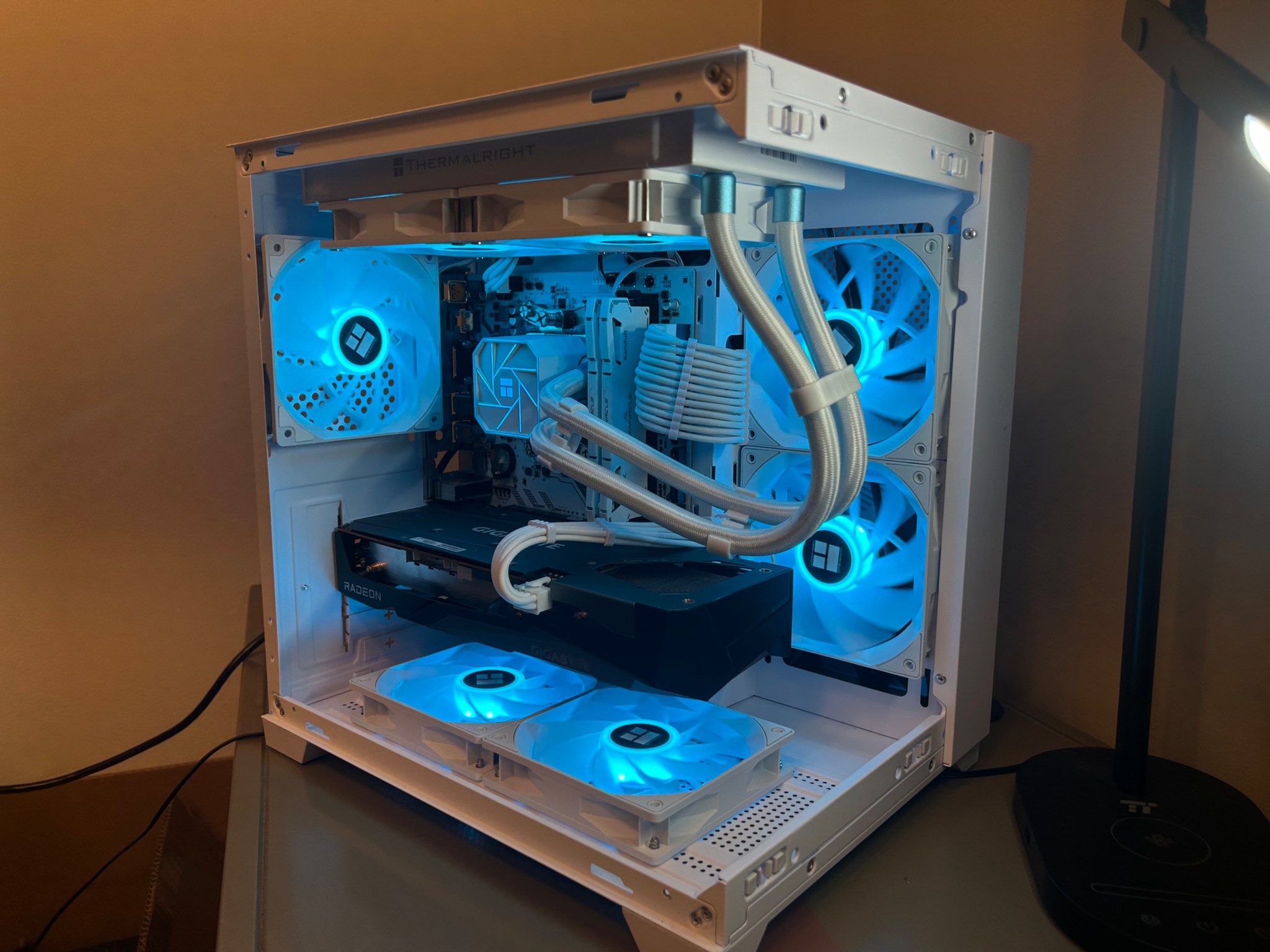 ❄️⚪️1440p Liquid-Cooled Gaming PC⚪️❄️