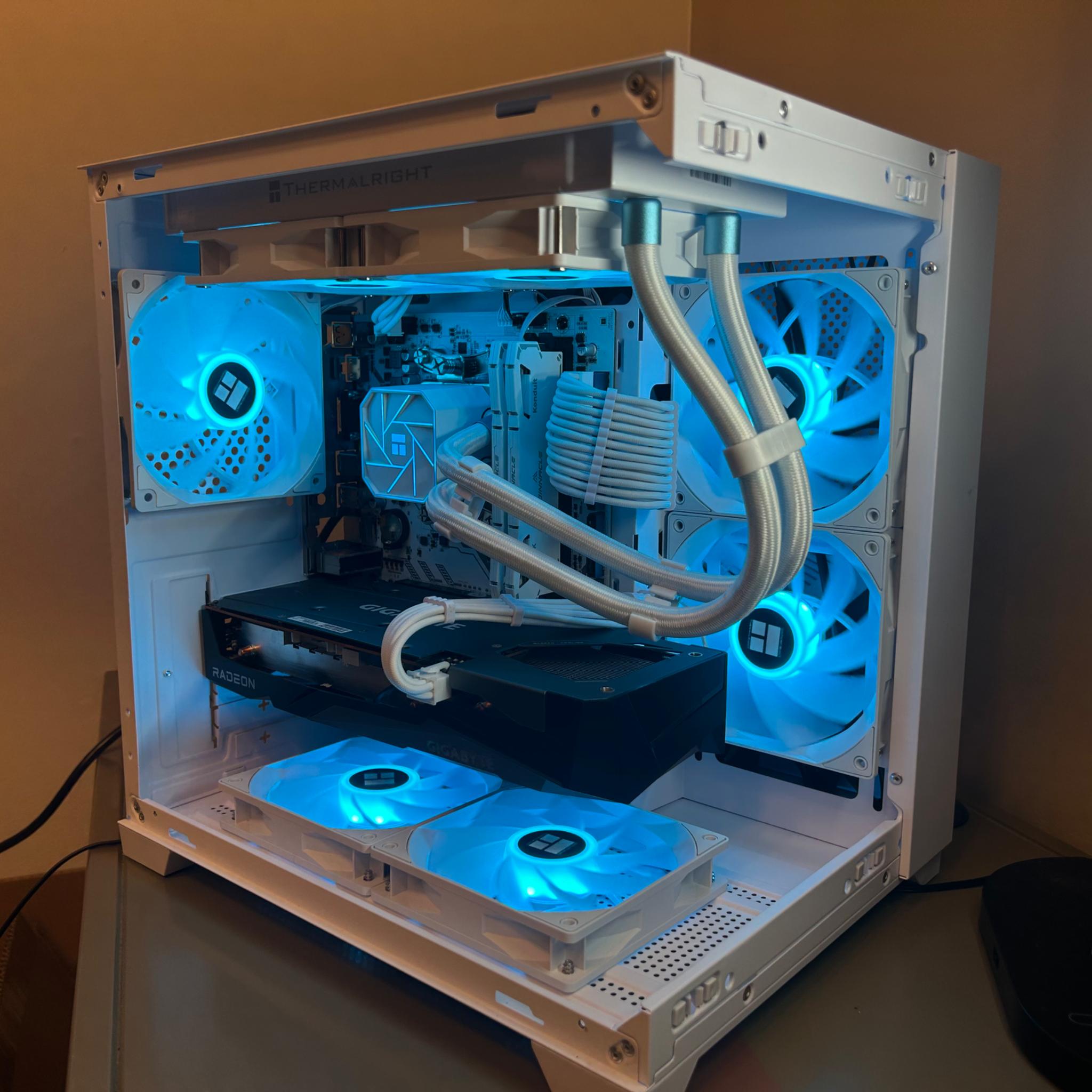 ❄️⚪️1440p Liquid-Cooled Gaming PC⚪️❄️