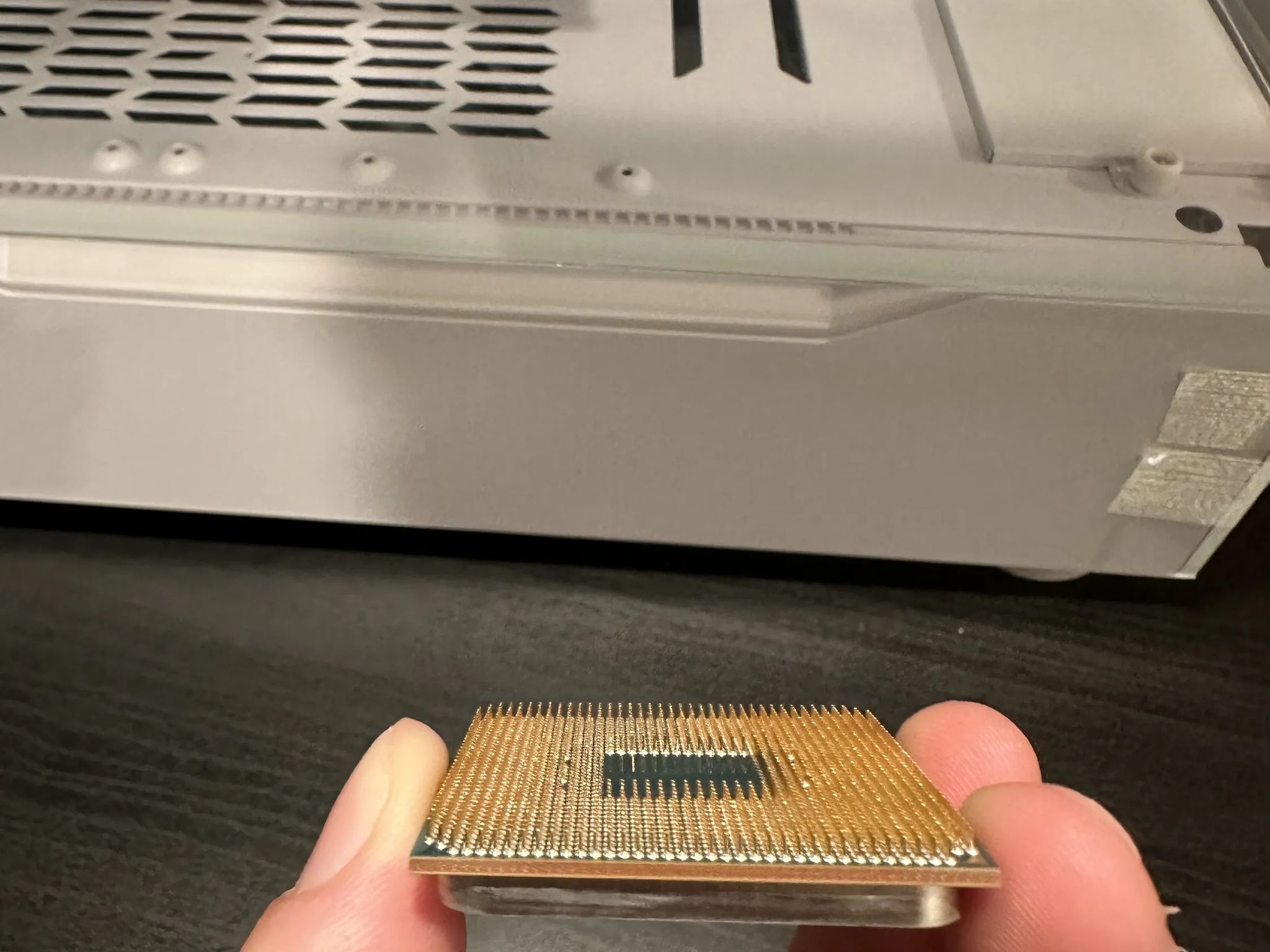 Like New! Ryzen 5 5600x W/ Wraith Stealth CPU Cooler