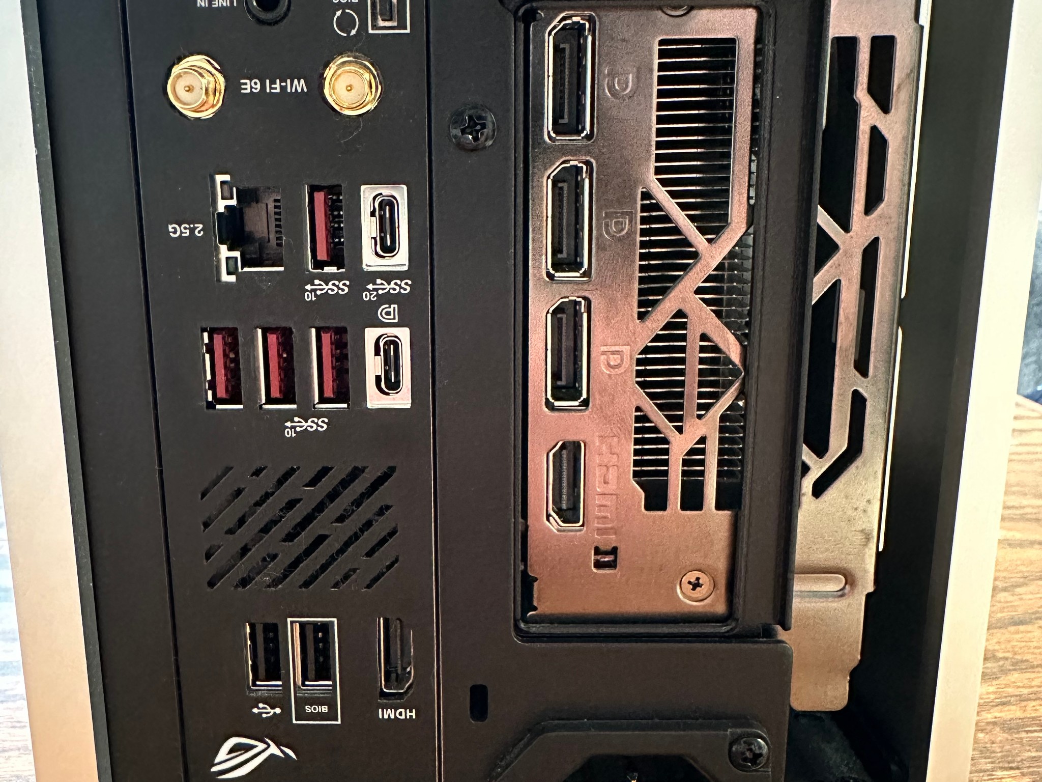 RTX 4070TI Super X Ryzen 7 7800X3D SFF PC