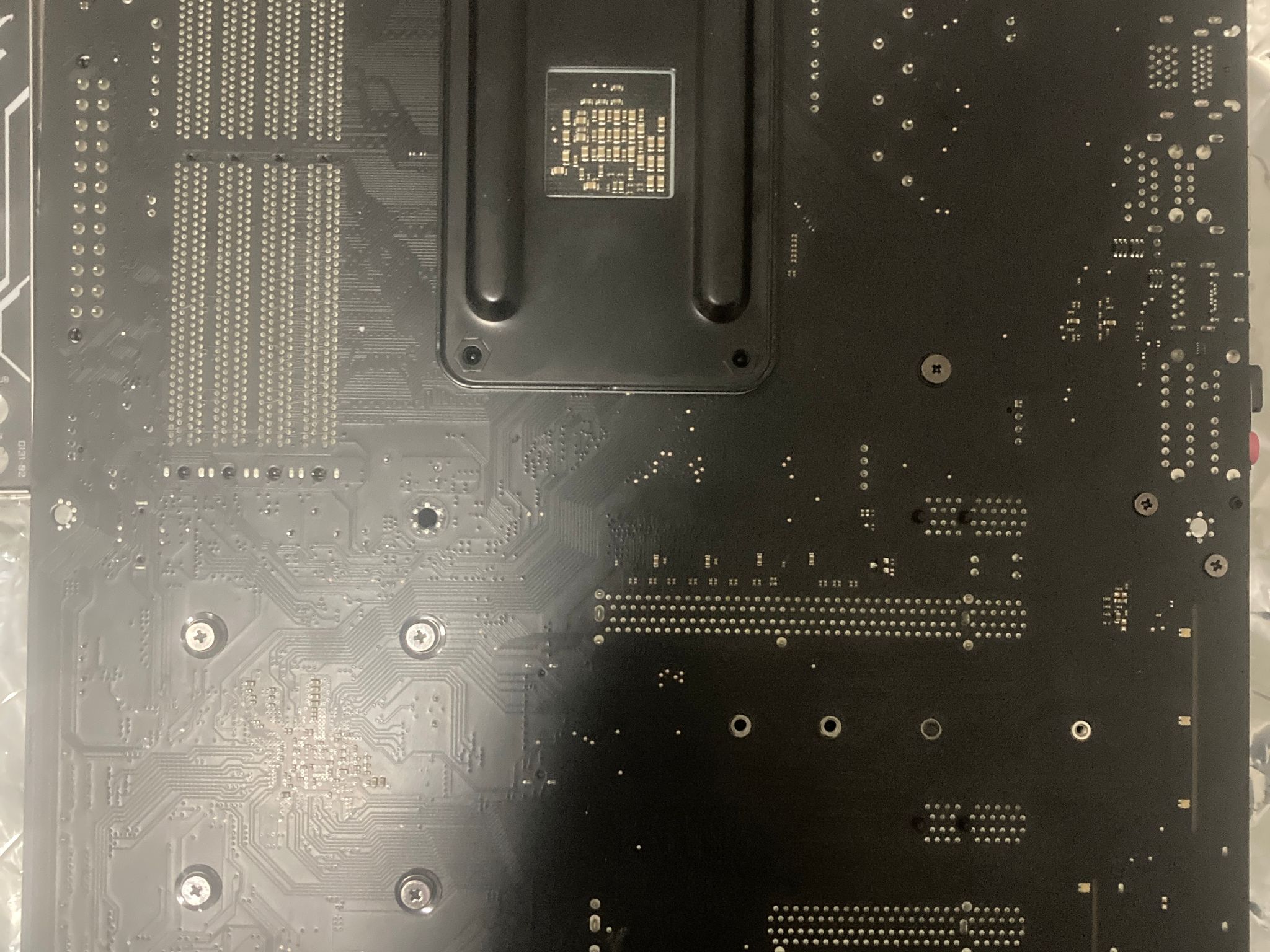 GigaByte X470 Aorus Ultra Gaming Motherboard + AMD Ryzen 3 2200GE CPU + 16GB 3200MHz DDR4 RAM
