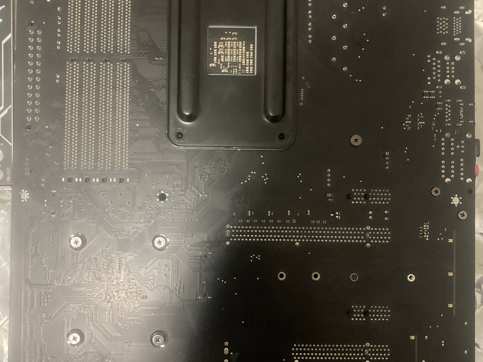 GigaByte X470 Aorus Ultra Gaming Motherboard + AMD Ryzen 3 2200GE CPU + 16GB 3200MHz DDR4 RAM