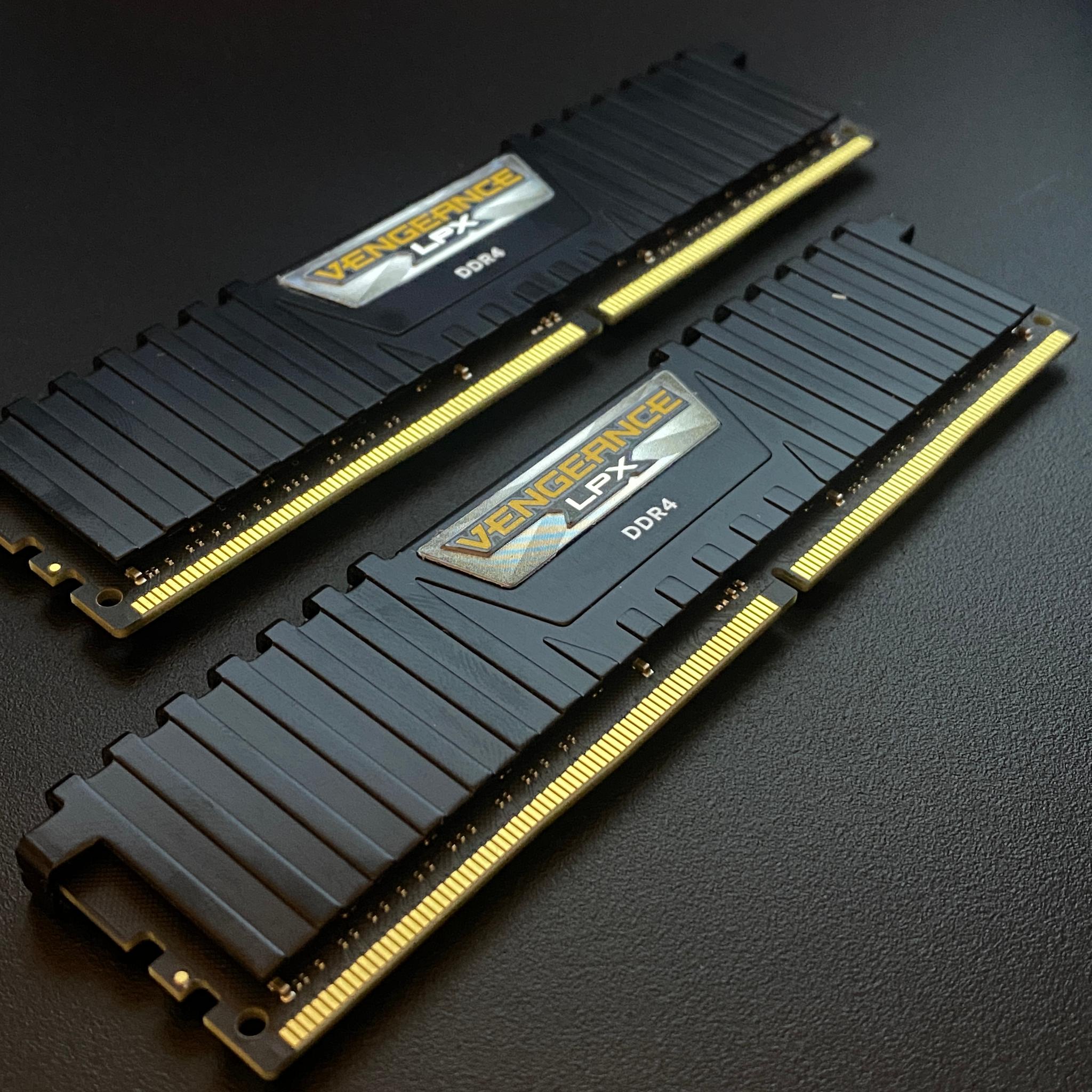 Corsair Vengeance LPX DDR4-2666 Memory Kit (2×16GB, 32GB Total)