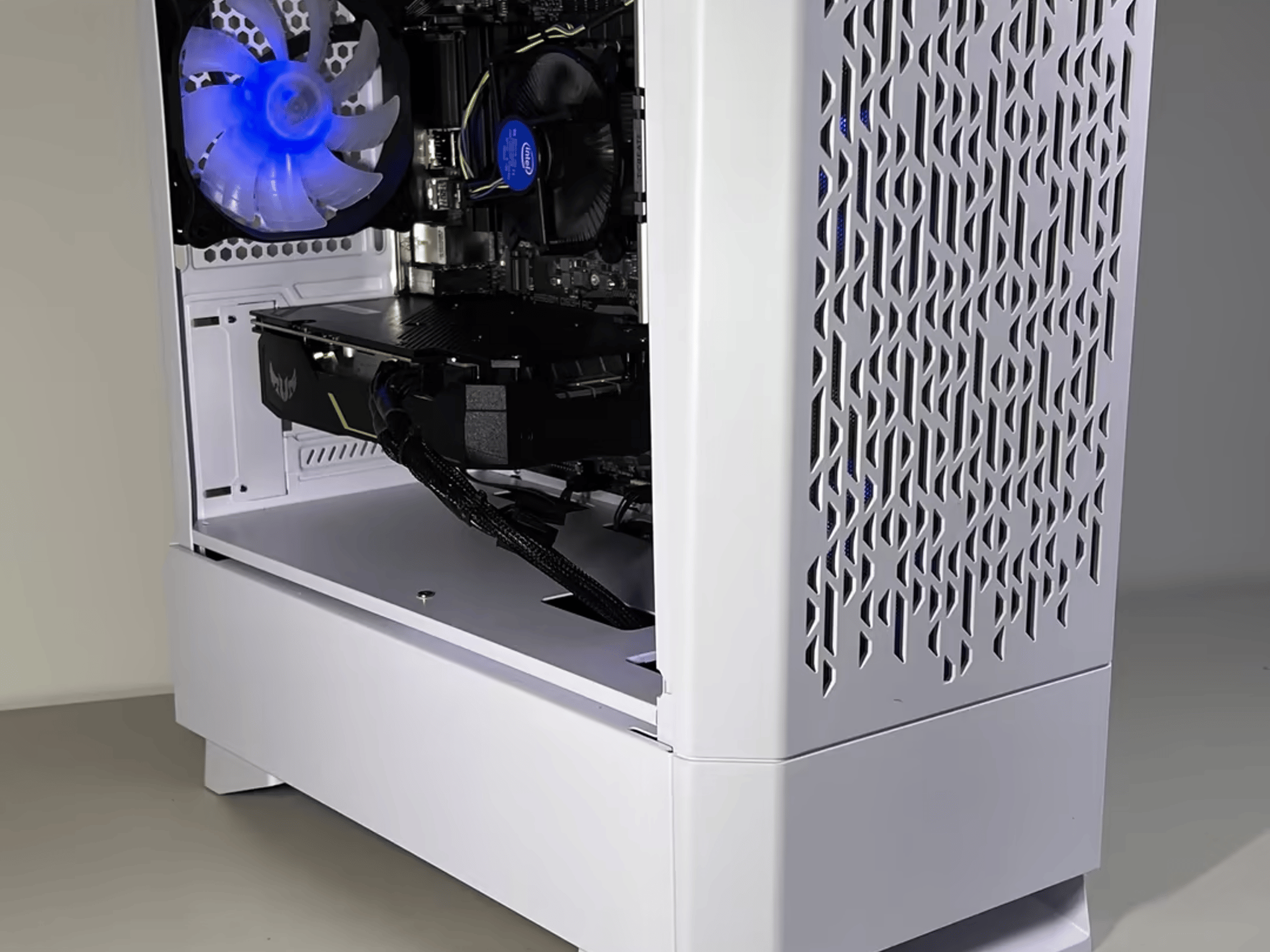 Budget Intel Gaming PC - Intel i3 10100F, GTX 1650, 16GB DDR4 3200MHz, 512GB NVME, WiFi/BT, ARGB