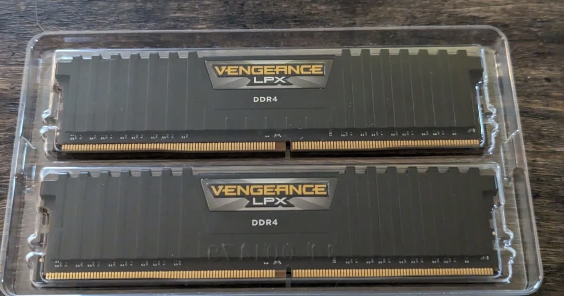 CORSAIR VENGEANCE LPX 16GB DDR4 3200 KIT (2X 8GB)