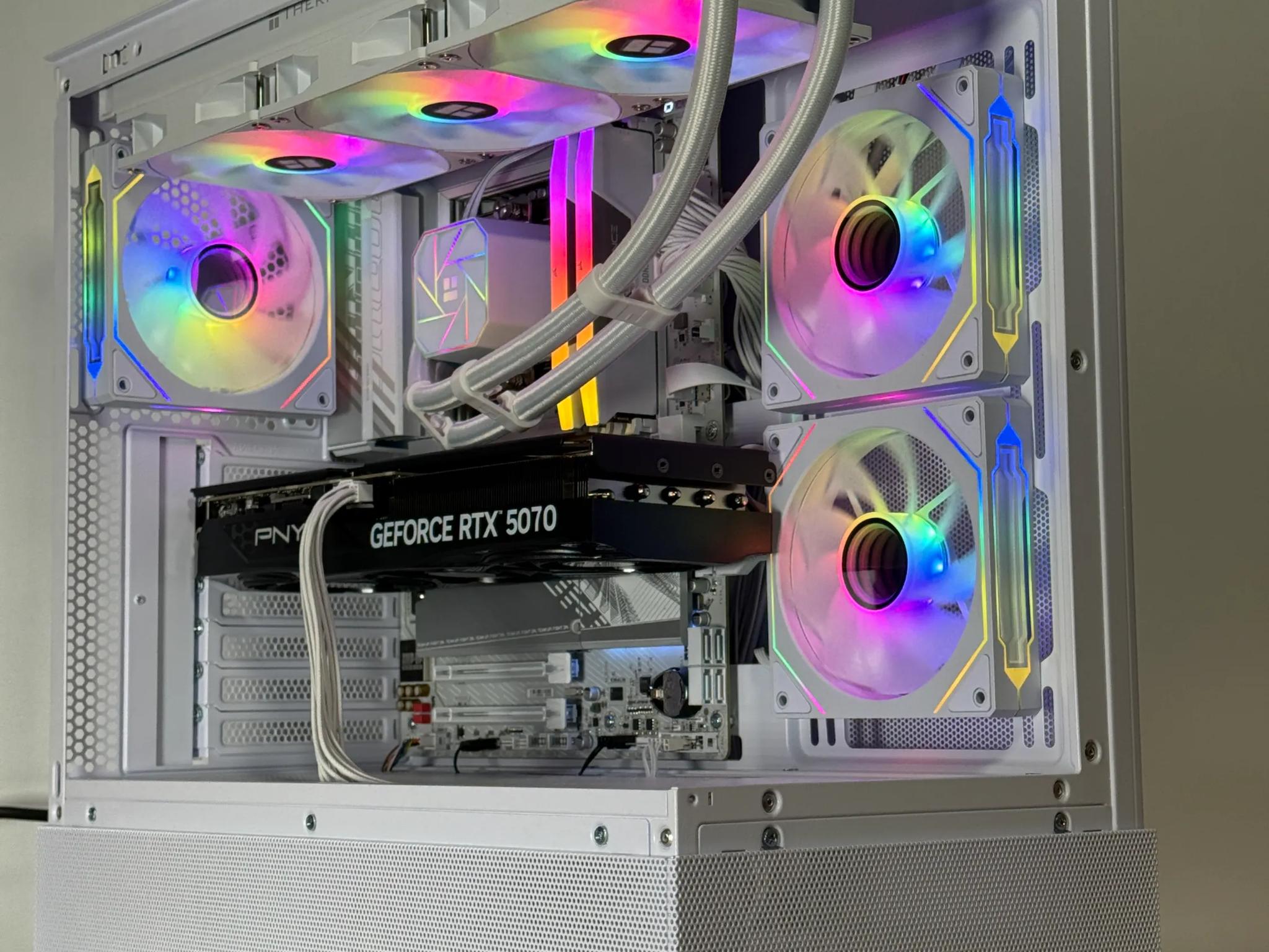 RTX 5070 Intel Core Ultra 265k Gaming PC