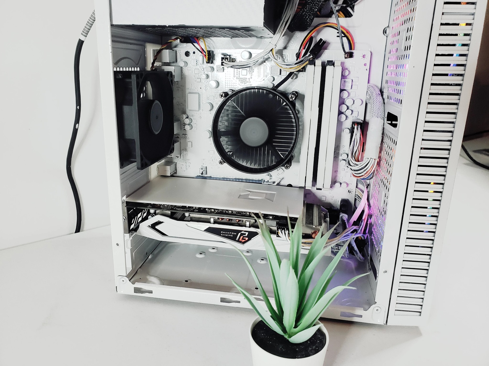 Zebra Gaming PC | ⚙️RX570 | Black/White ✨ |