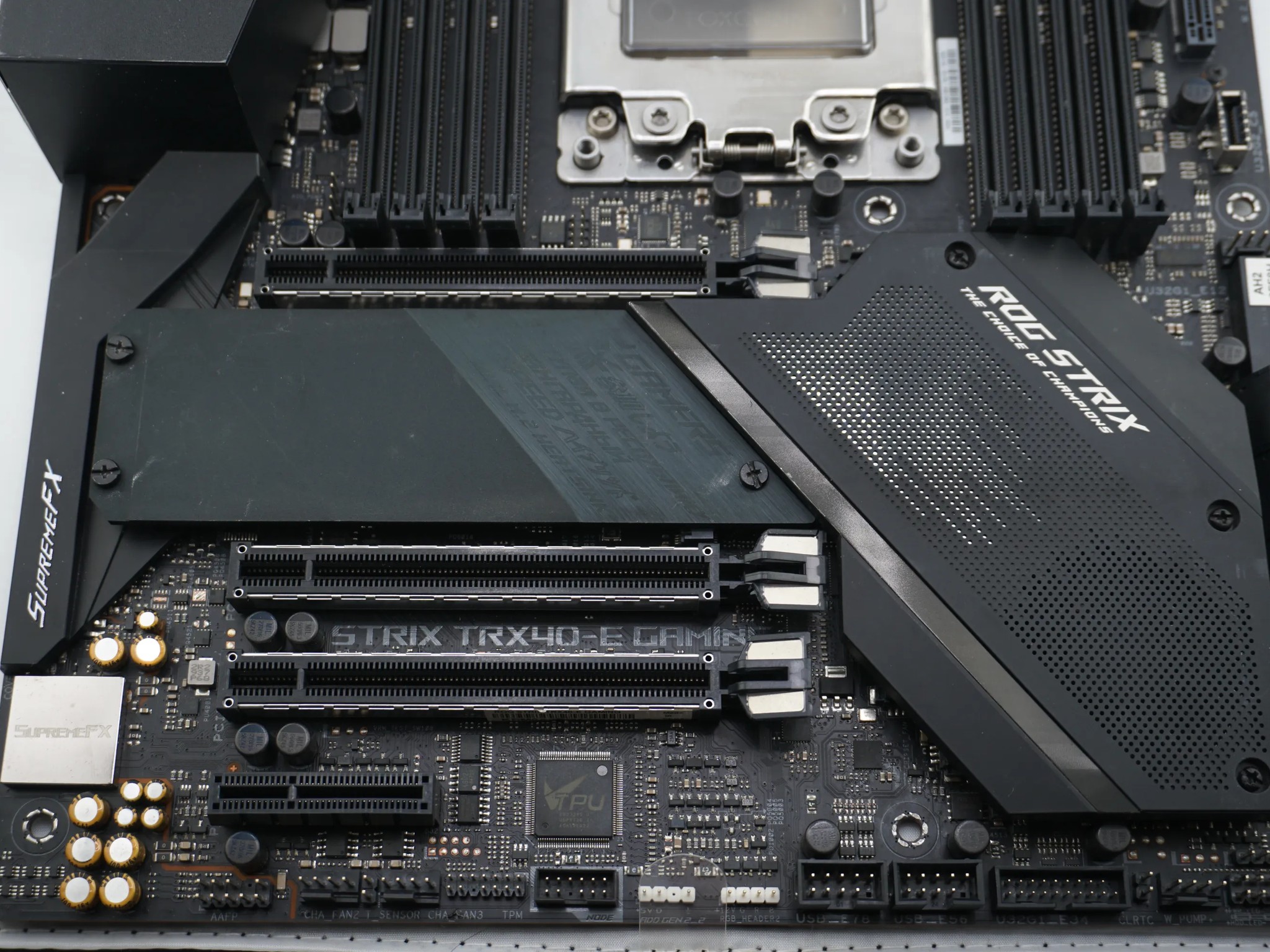 ASUS ROG TRX40E Strix Gaming Motherboard | AMD Threadripper