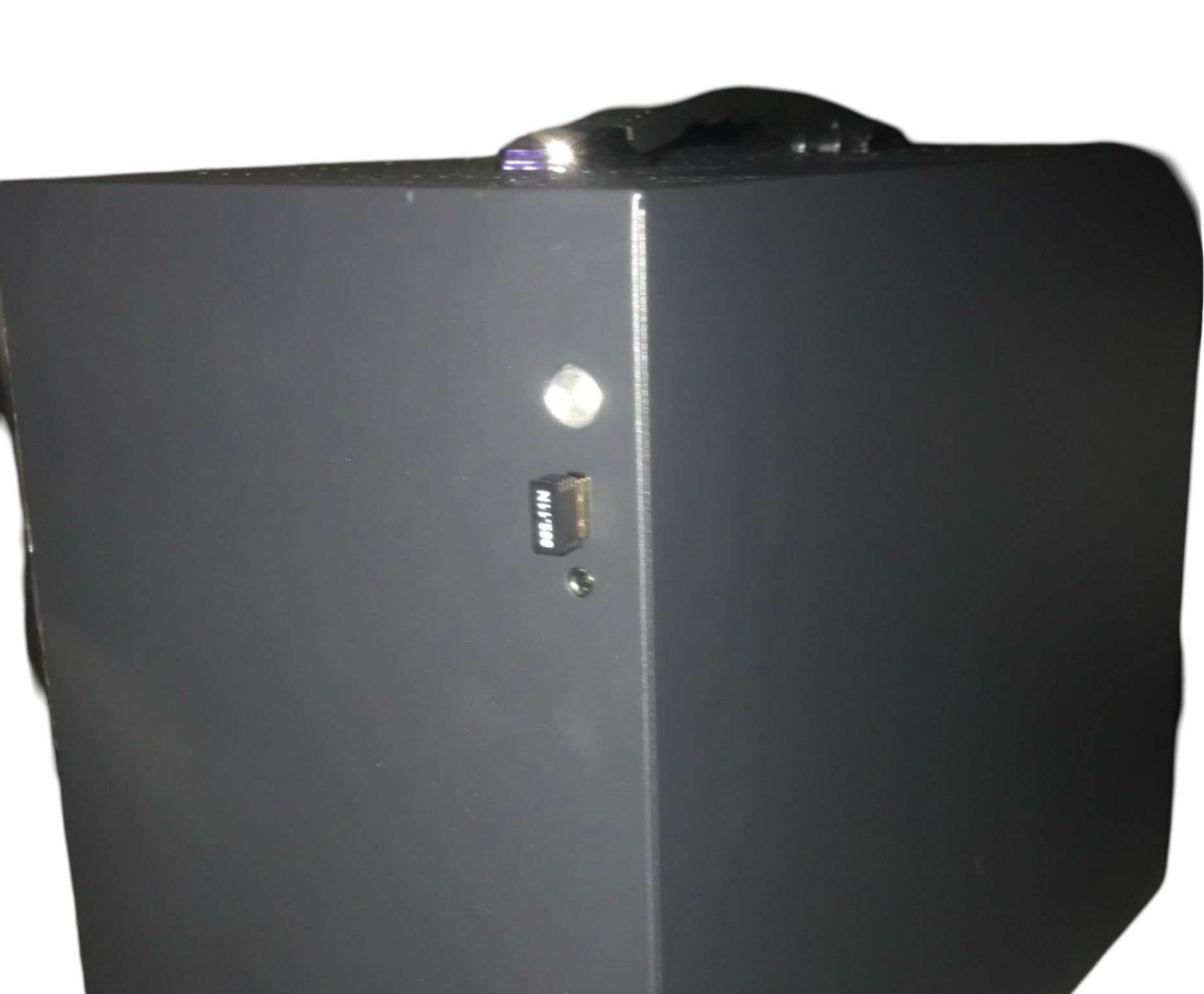 Sleek Minimal Gaming PC w/ GTX 980Ti 6gb E5 2660v3