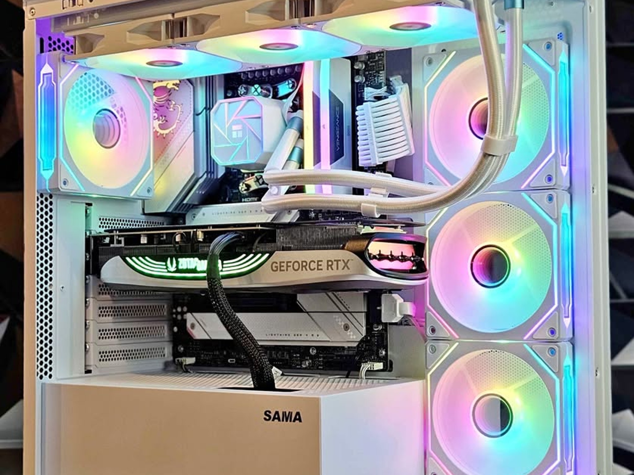 ⚪👻Ghost 👻⚪ Gaming PC (Ryzen 7 + RTX 4070 TI)