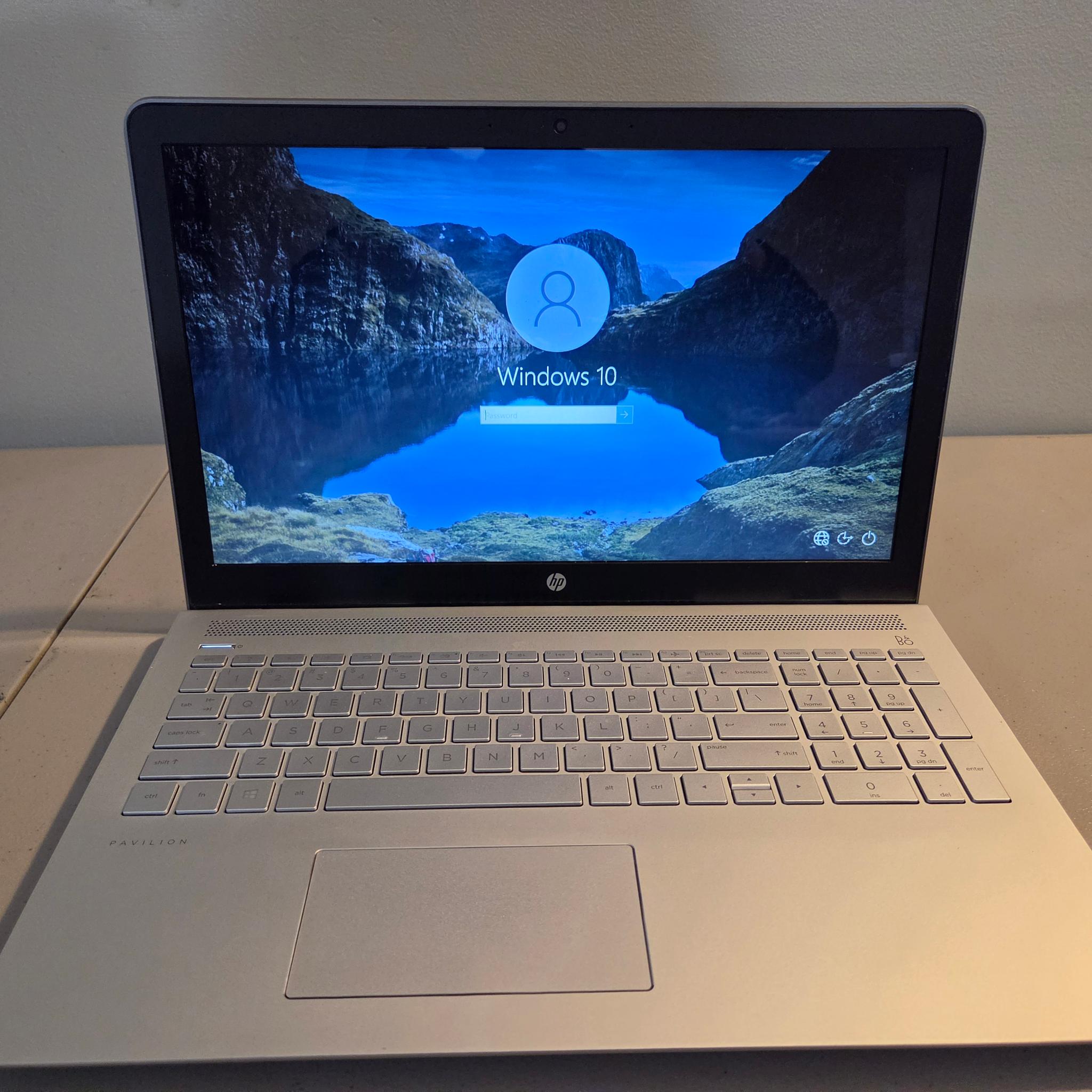 HP Pavilion 15-CC123CL TouchScreen Laptop 16gb RAM